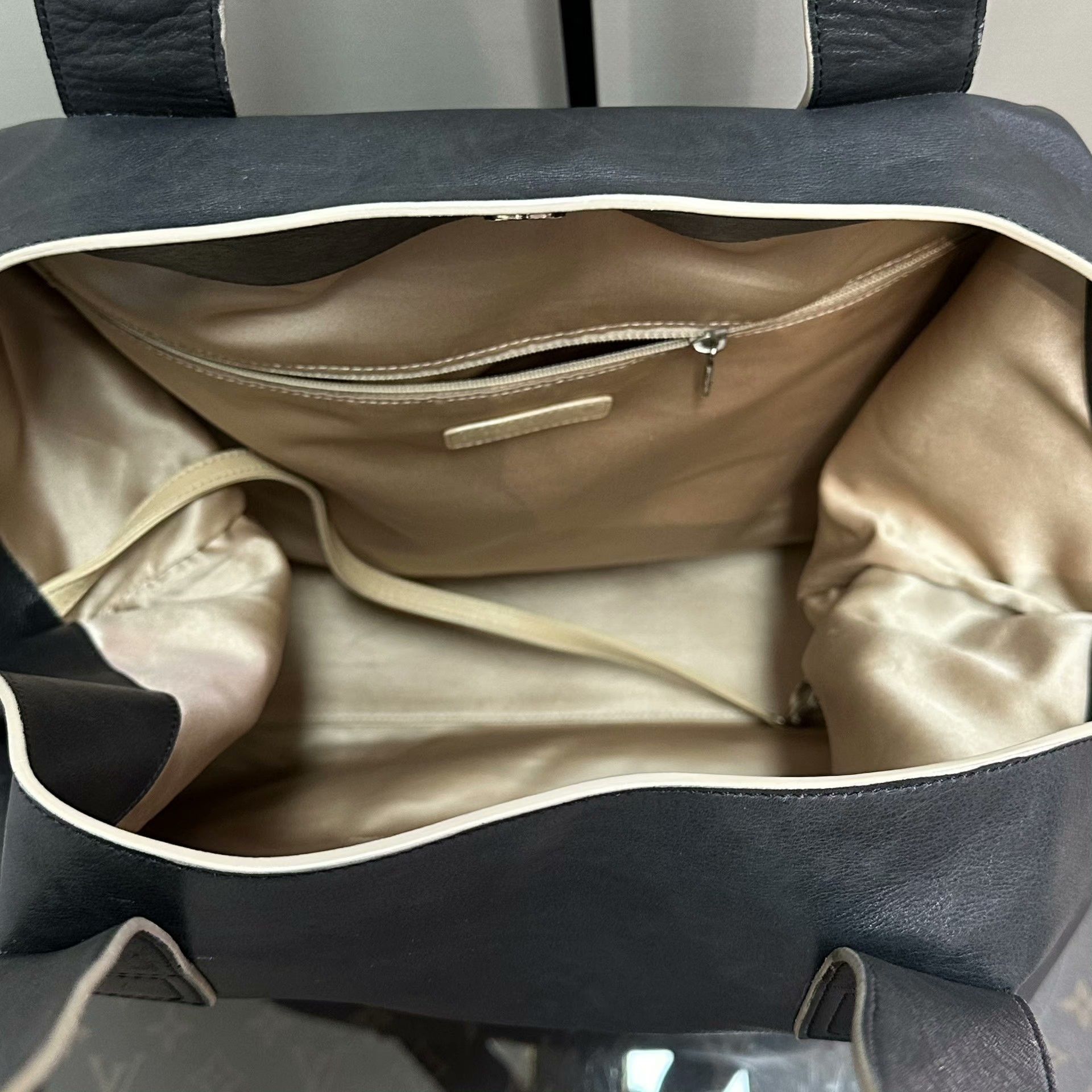 Chanel Pre-loved Bag Very good condition Size ONE SIZE - 5 Thumbnail
