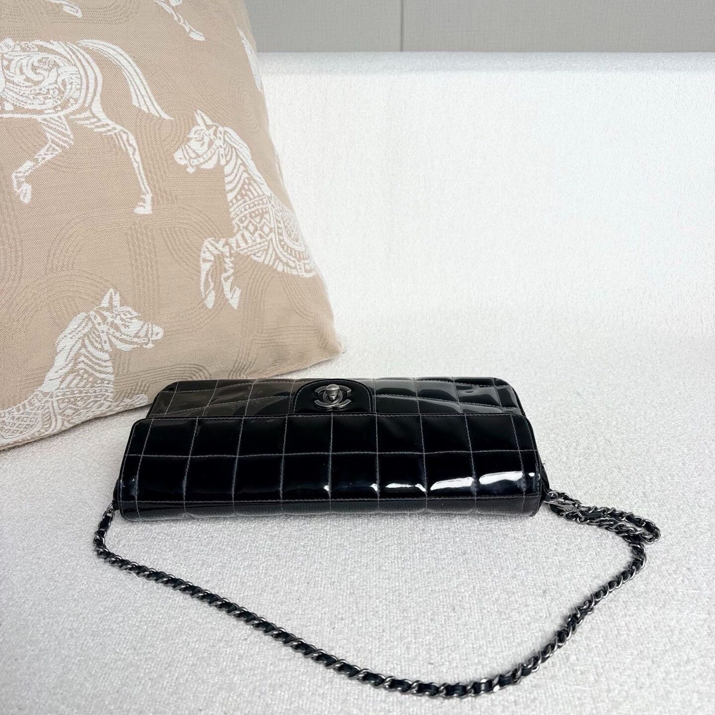 Chanel Pre-loved Bag Very good condition Size ONE SIZE - 5 Thumbnail