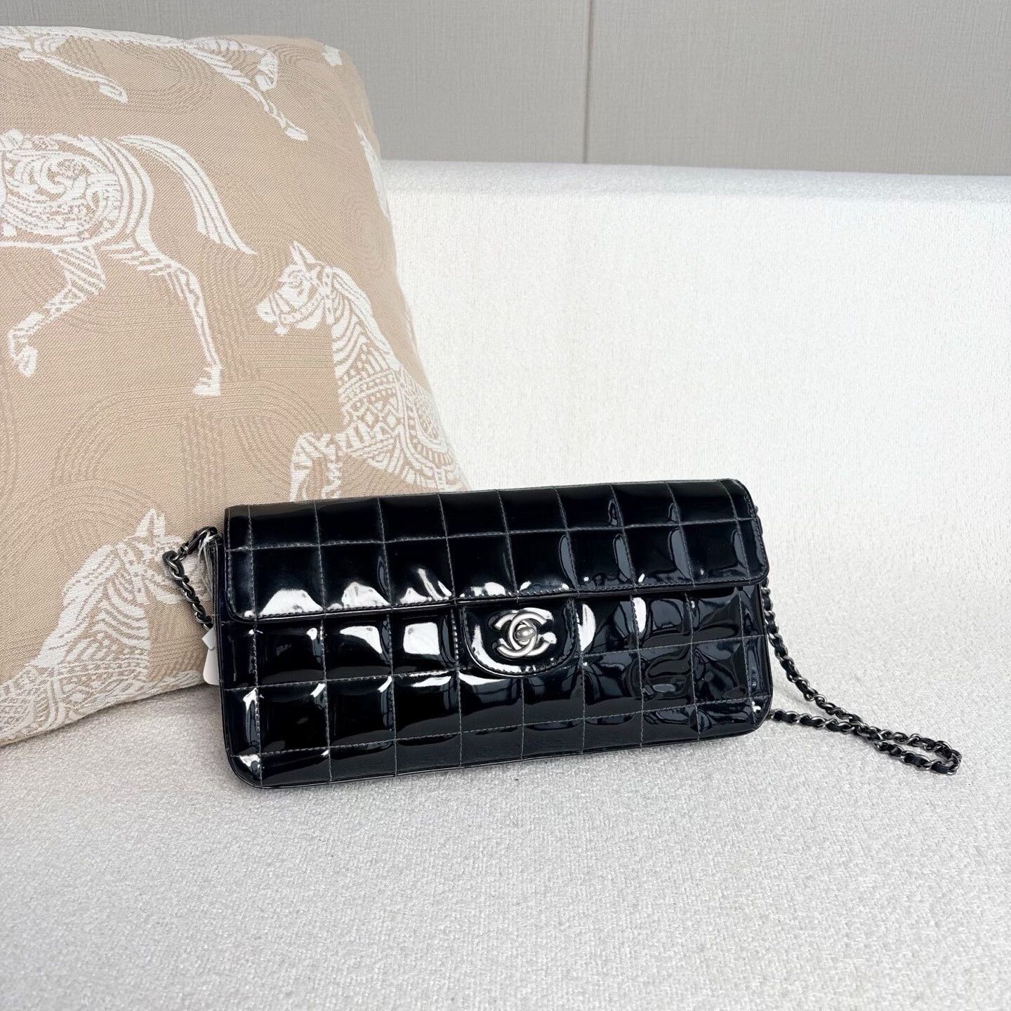 Chanel Pre-loved Bag Very good condition Size ONE SIZE - 6 Thumbnail