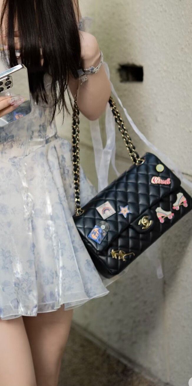Chanel Pre-loved Bag Very good condition Size ONE SIZE - 9 Thumbnail