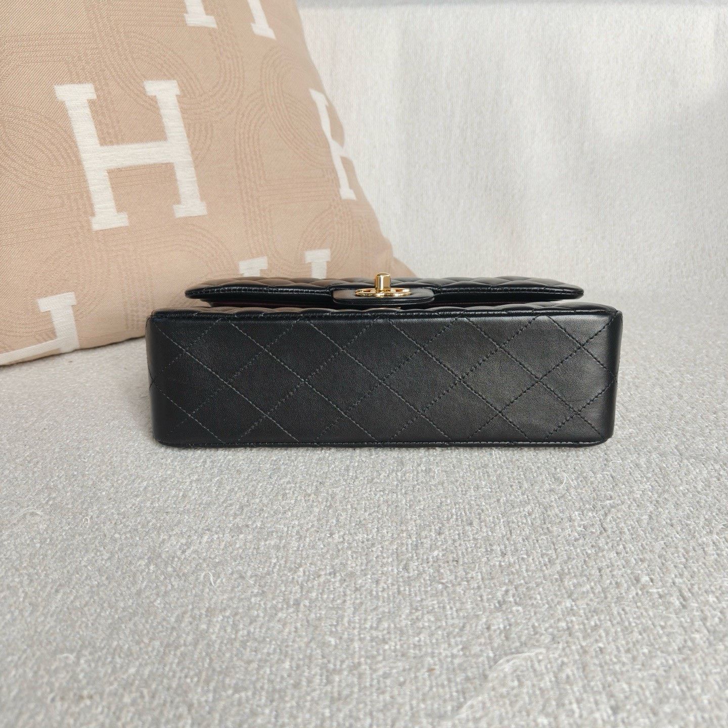 Chanel Pre-loved Bag Very good condition Size ONE SIZE - 5 Thumbnail