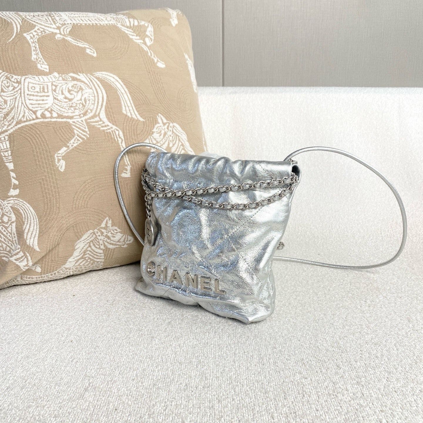 Chanel Pre-loved Bag Very good condition Size ONE SIZE - 4 Thumbnail