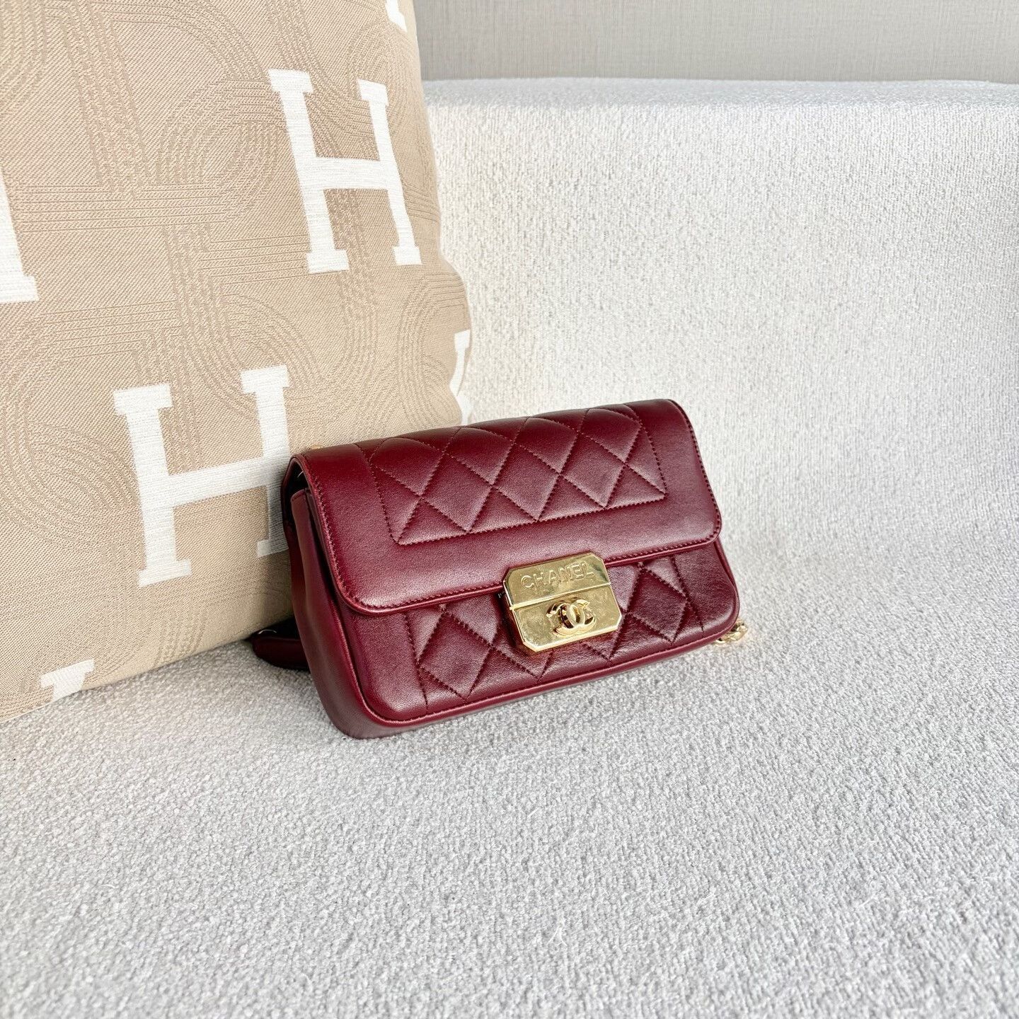 Chanel Pre-loved Bag Very good condition Size ONE SIZE - 6 Thumbnail