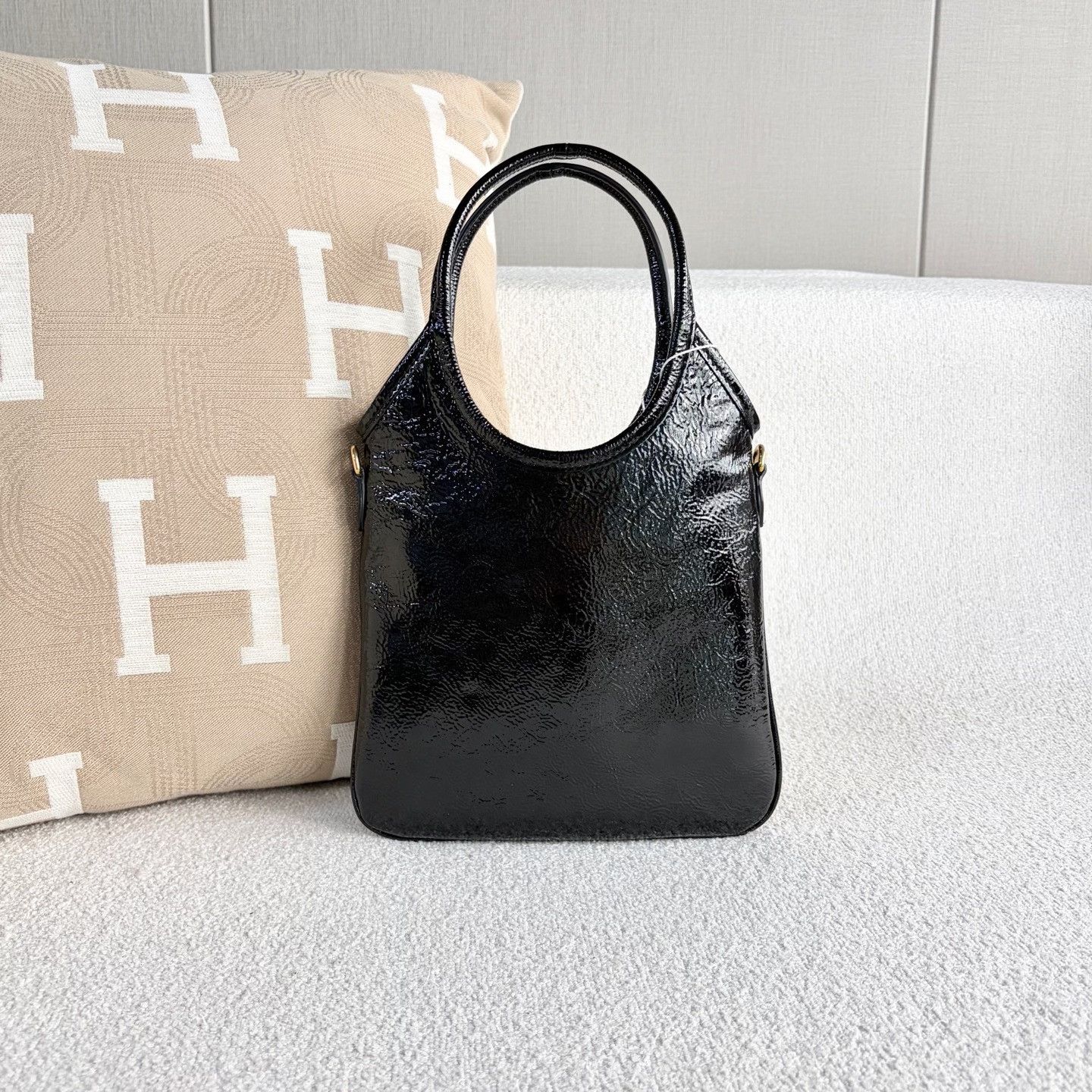 Miu Miu Pre-loved Bag Very good condition Size ONE SIZE - 3 Thumbnail