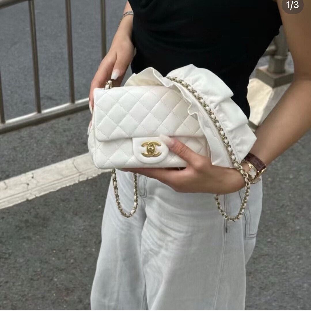 Chanel Pre-loved Bag Very good condition Size ONE SIZE - 4 Thumbnail