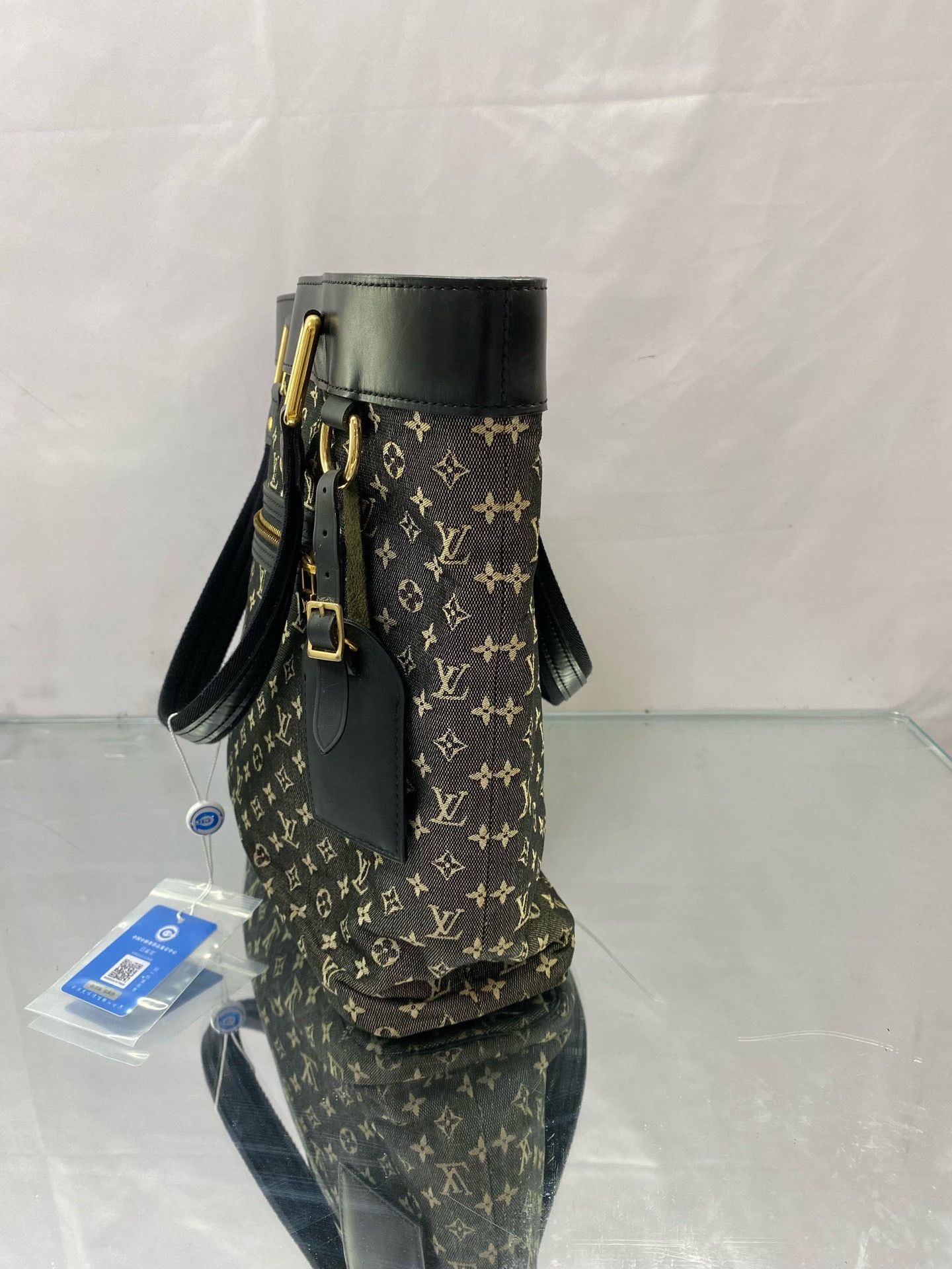 Louis Vuitton Pre-loved Bag Very good condition Size ONE SIZE - 3 Thumbnail