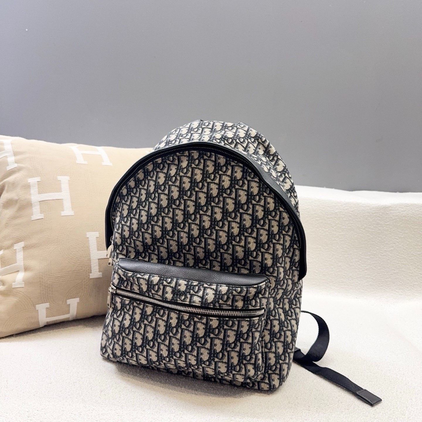 Dior Pre-loved Bag Very good condition Size ONE SIZE - 4 Thumbnail