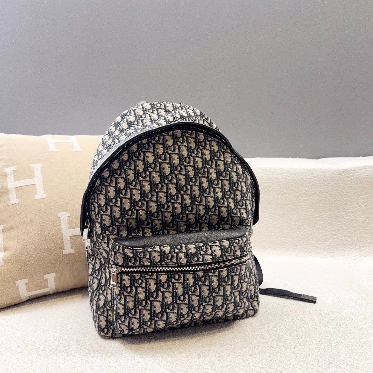 Dior Pre-loved Bag Very good condition Size ONE SIZE - 6 Thumbnail