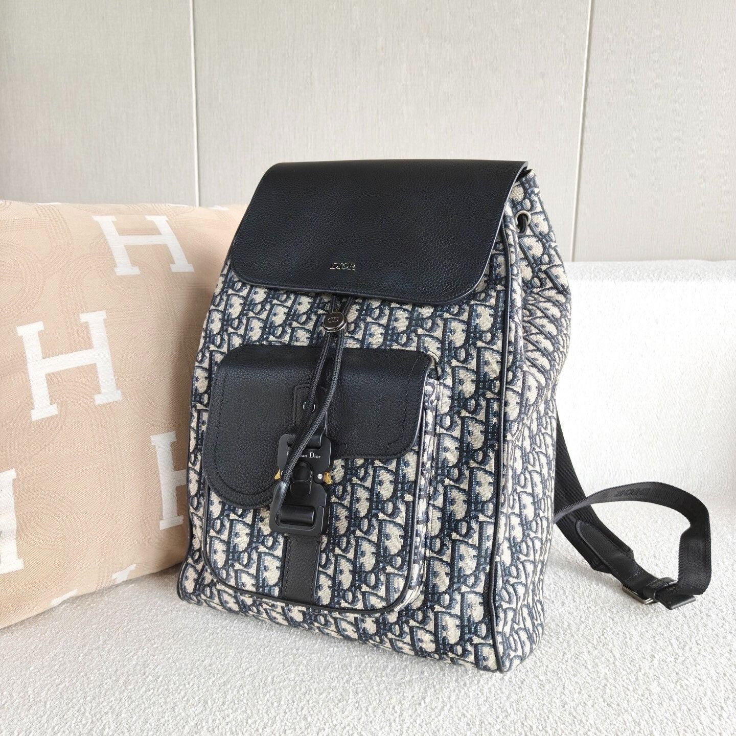 Dior Pre-loved Bag Very good condition Size ONE SIZE - 4 Thumbnail