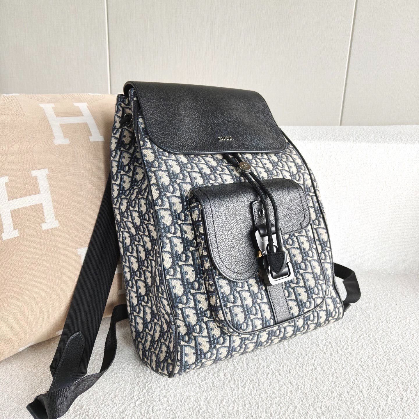 Dior Pre-loved Bag Very good condition Size ONE SIZE - 6 Thumbnail