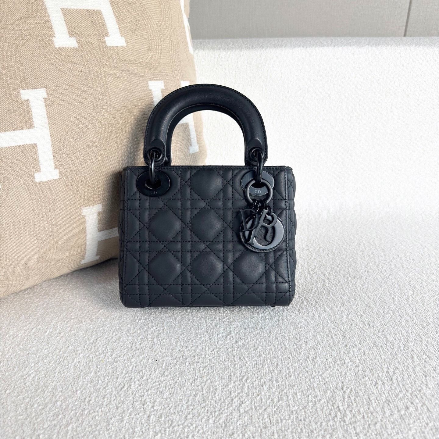 Dior Pre-loved Bag Very good condition Size ONE SIZE - 2 Thumbnail