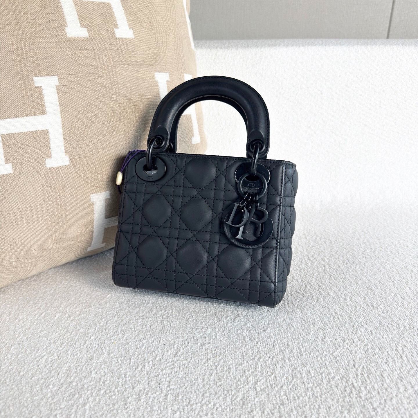 Dior Pre-loved Bag Very good condition Size ONE SIZE - 4 Thumbnail