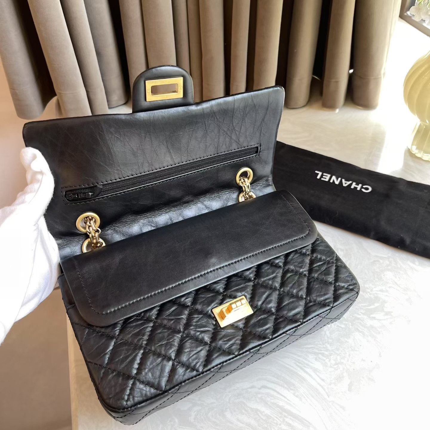 Chanel Pre-loved Bag Very good condition Size ONE SIZE - 7 Thumbnail