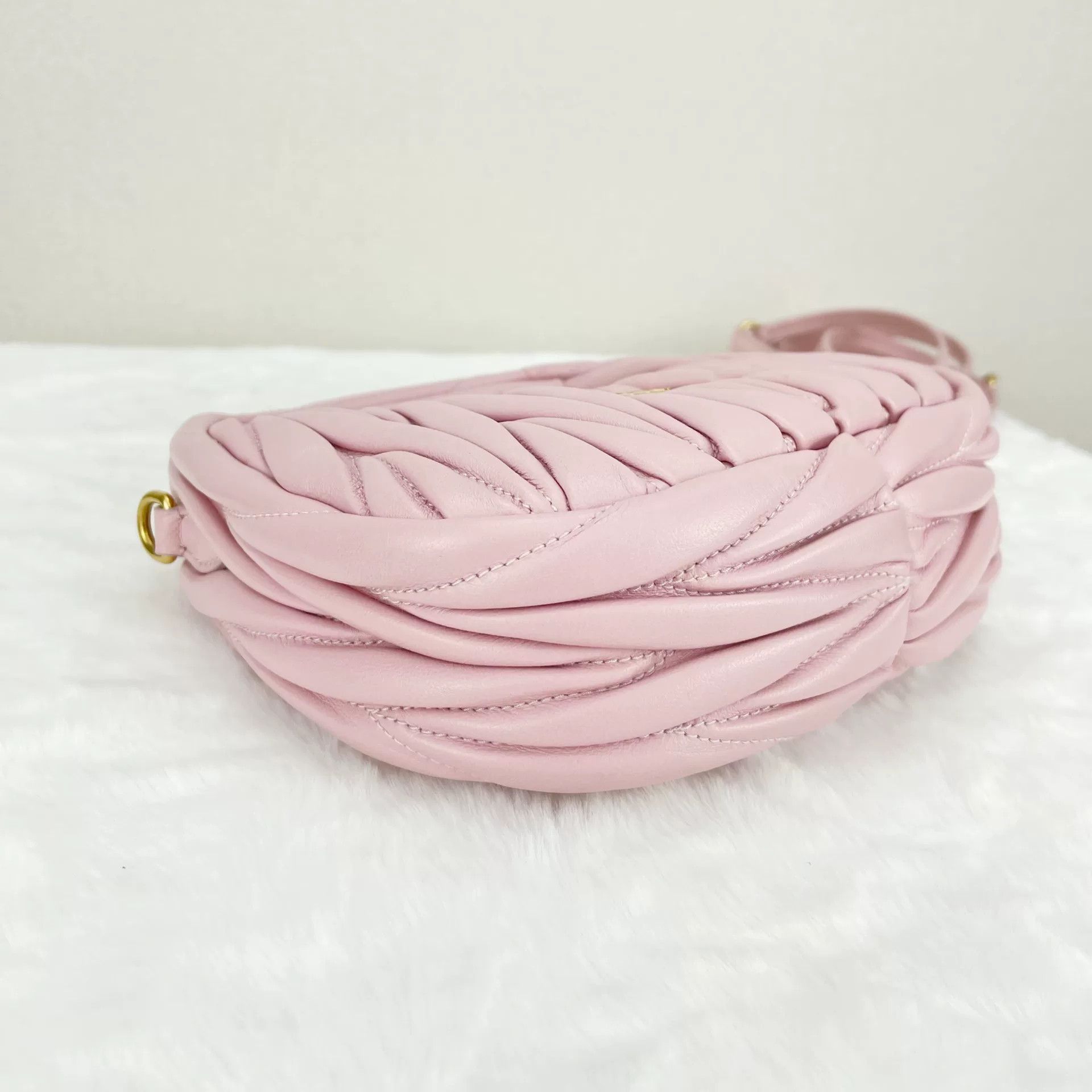 Miu Miu Pre-loved Bag Very good condition Size ONE SIZE - 5 Thumbnail