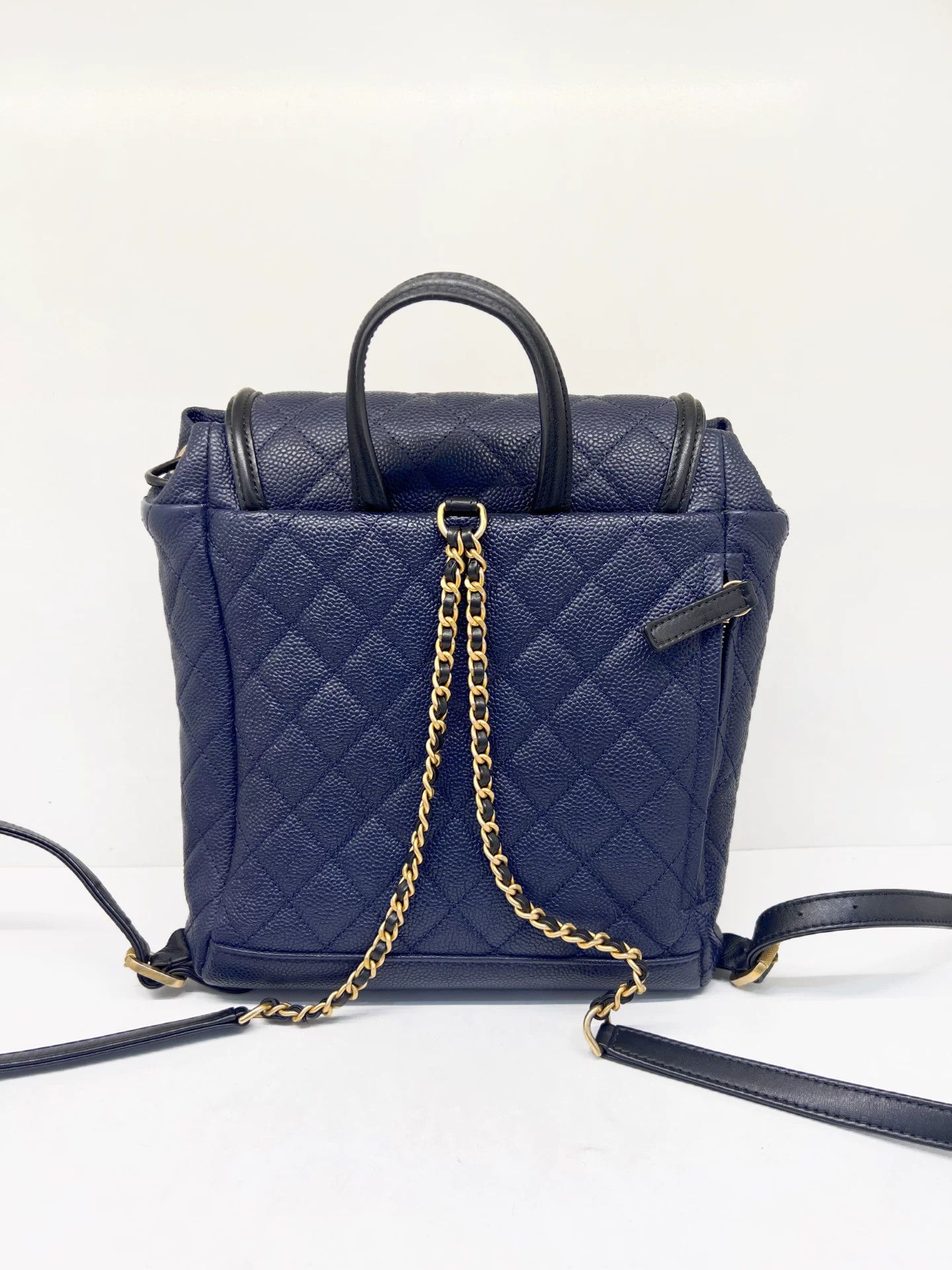 Chanel Pre-loved Bag Very good condition Size ONE SIZE - 2 Thumbnail