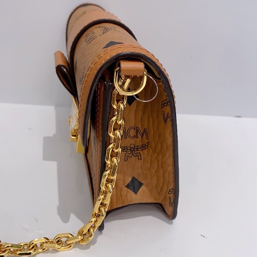 MCM Pre-loved Bag Very good condition Size ONE SIZE - 4 Thumbnail