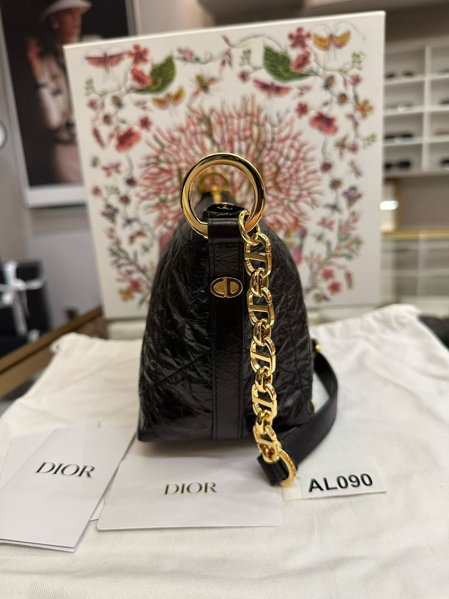 Dior Pre-loved Bag Very good condition Size ONE SIZE - 4 Thumbnail
