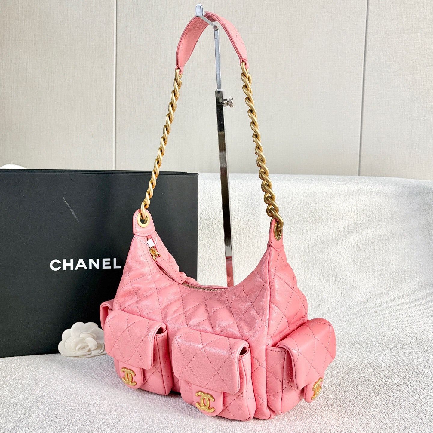 Chanel Pre-loved Bag Very good condition Size ONE SIZE - 4 Thumbnail