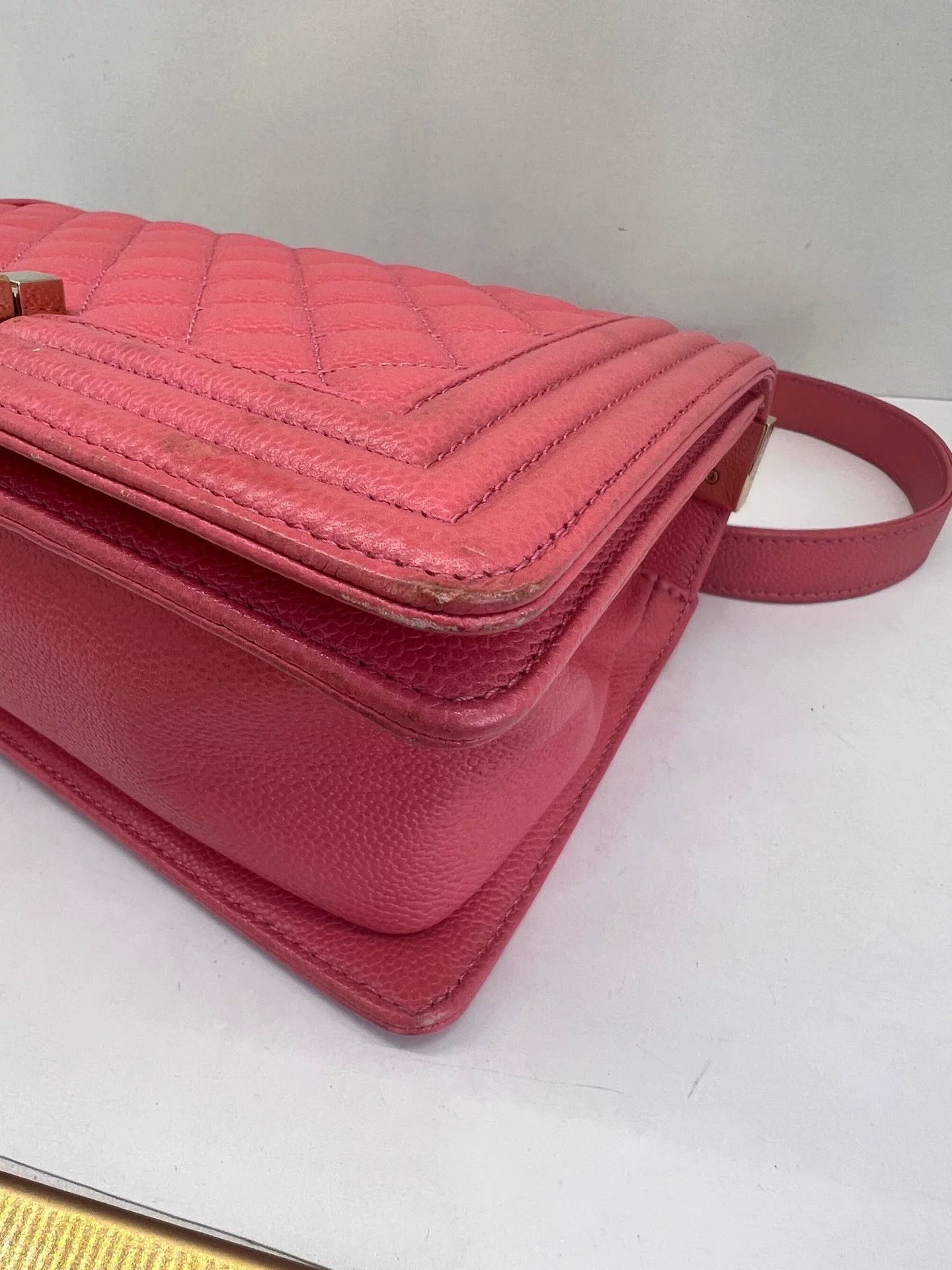 Chanel Pre-loved Bag Very good condition Size ONE SIZE - 3 Thumbnail