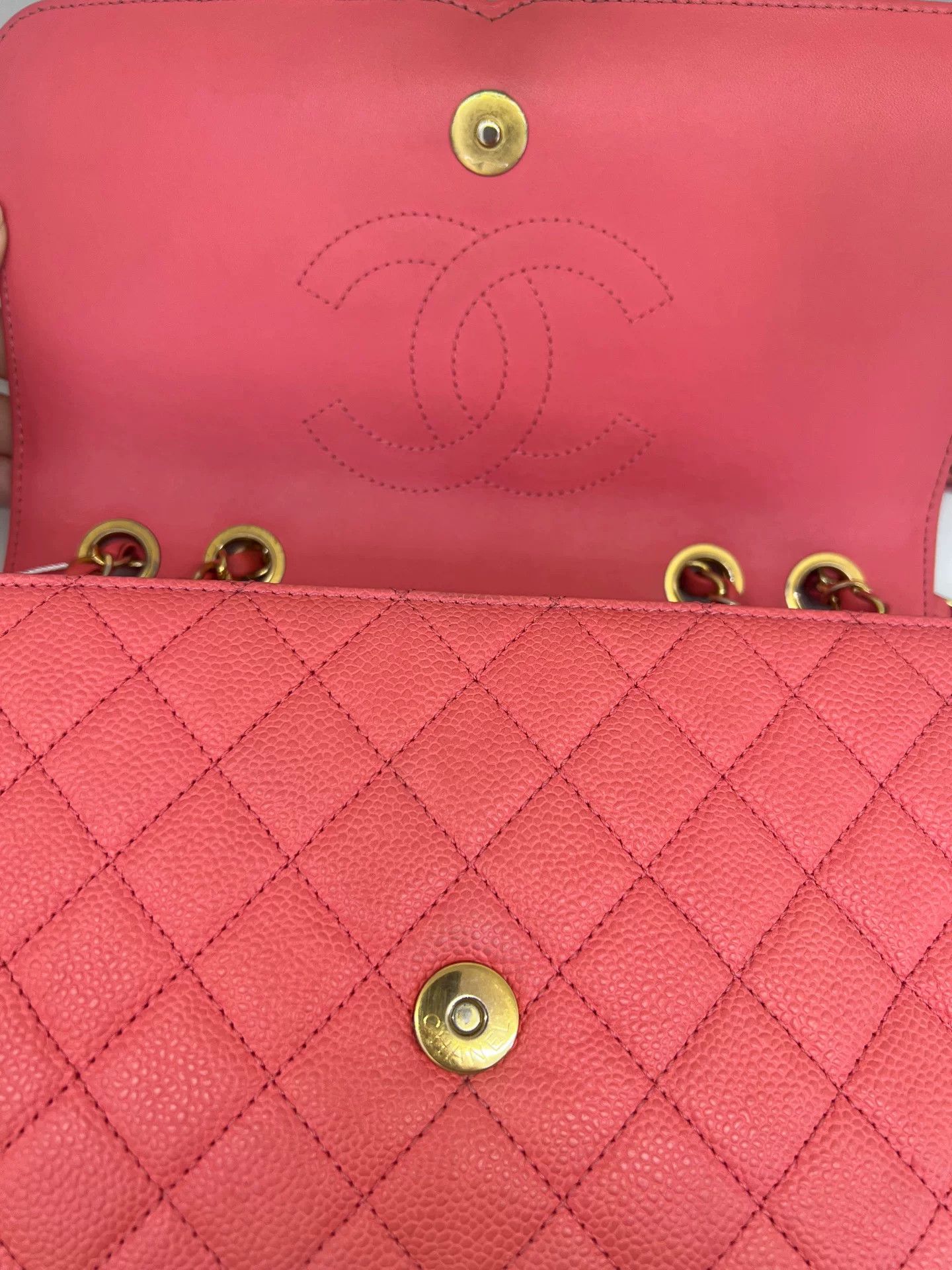 Chanel Pre-loved Bag Very good condition Size ONE SIZE - 8 Thumbnail
