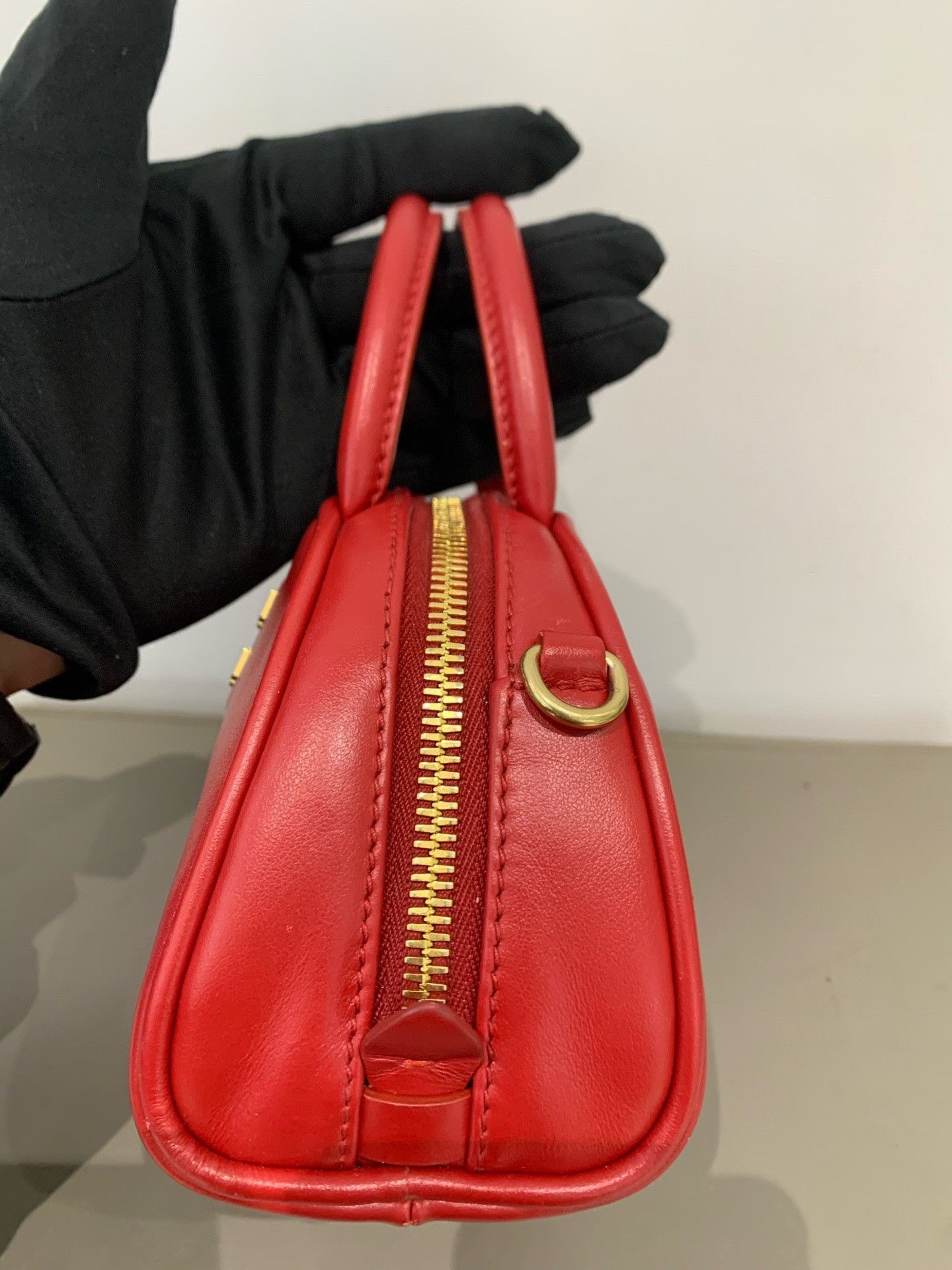 Miu Miu Pre-loved Bag Very good condition Size ONE SIZE - 4 Thumbnail