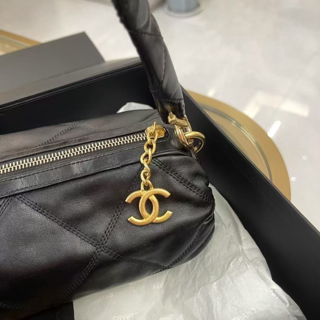 Chanel Pre-loved Bag Very good condition Size ONE SIZE - 2 Thumbnail