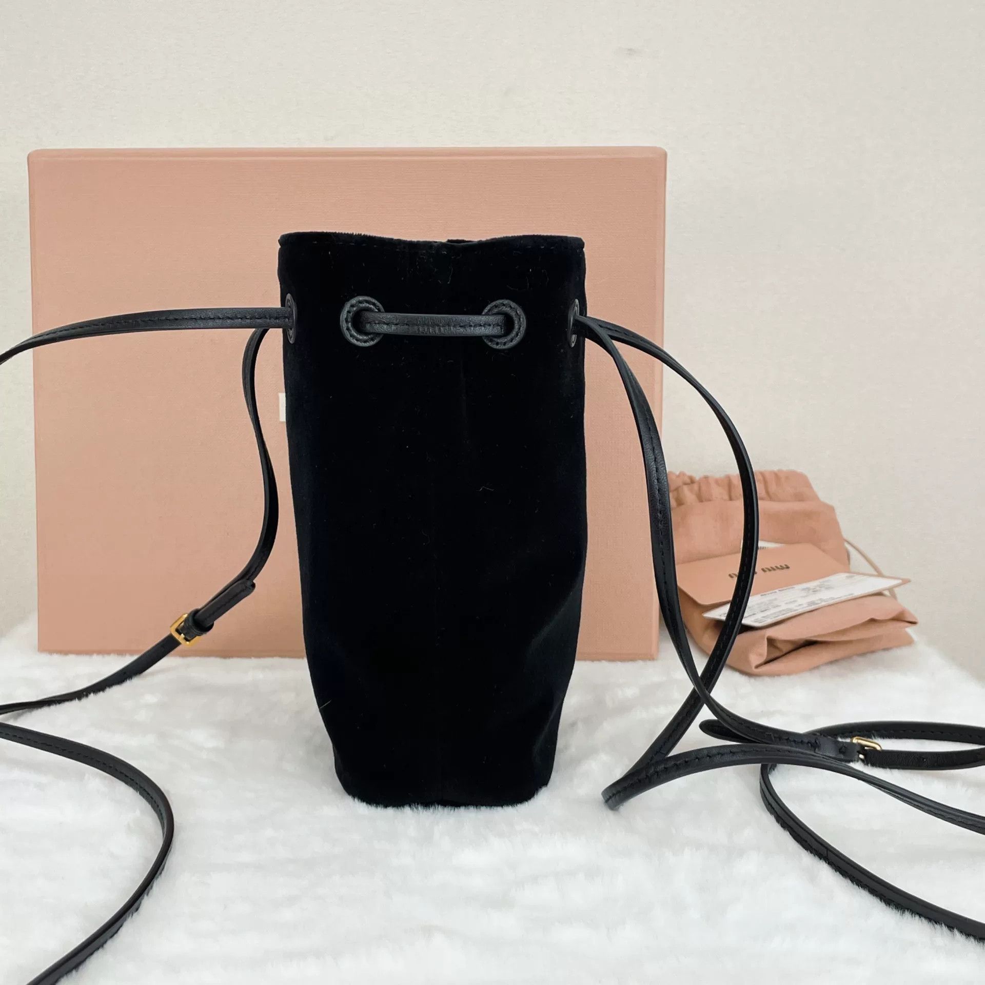 Miu Miu Pre-loved Bag Very good condition Size ONE SIZE - 3 Thumbnail