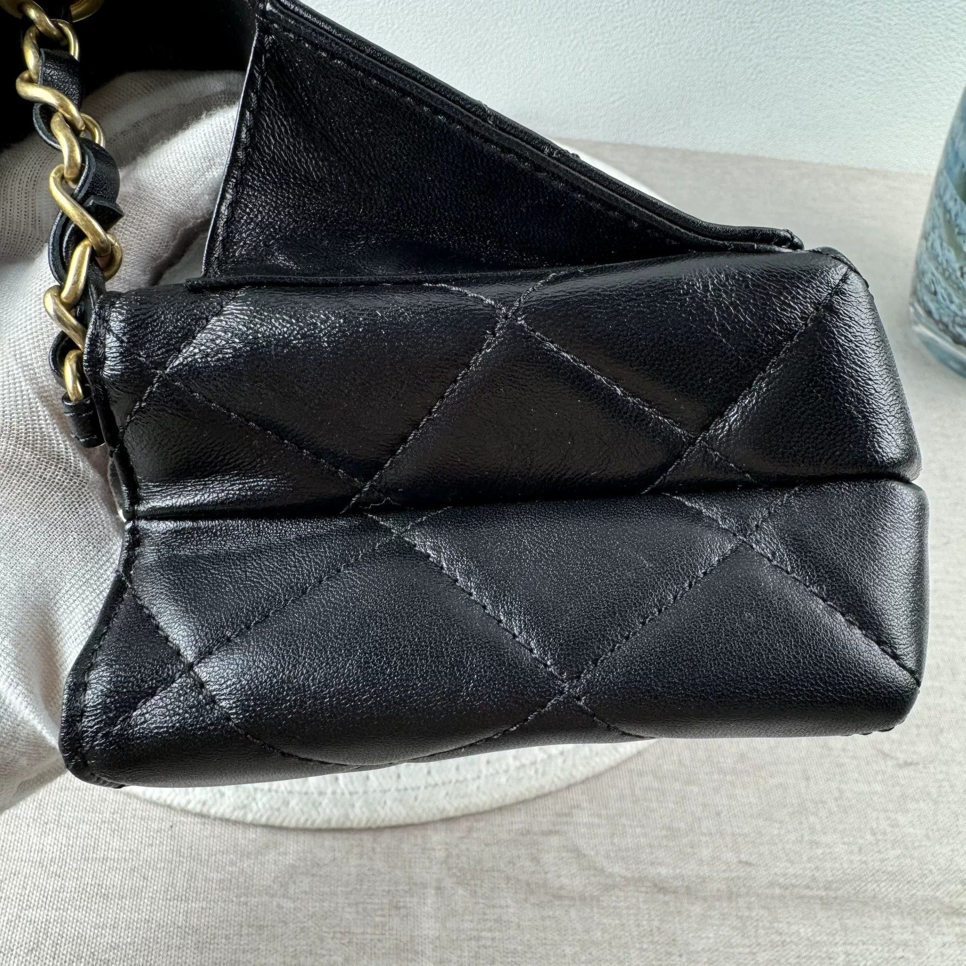 Chanel Pre-loved Bag Very good condition Size ONE SIZE - 3 Thumbnail