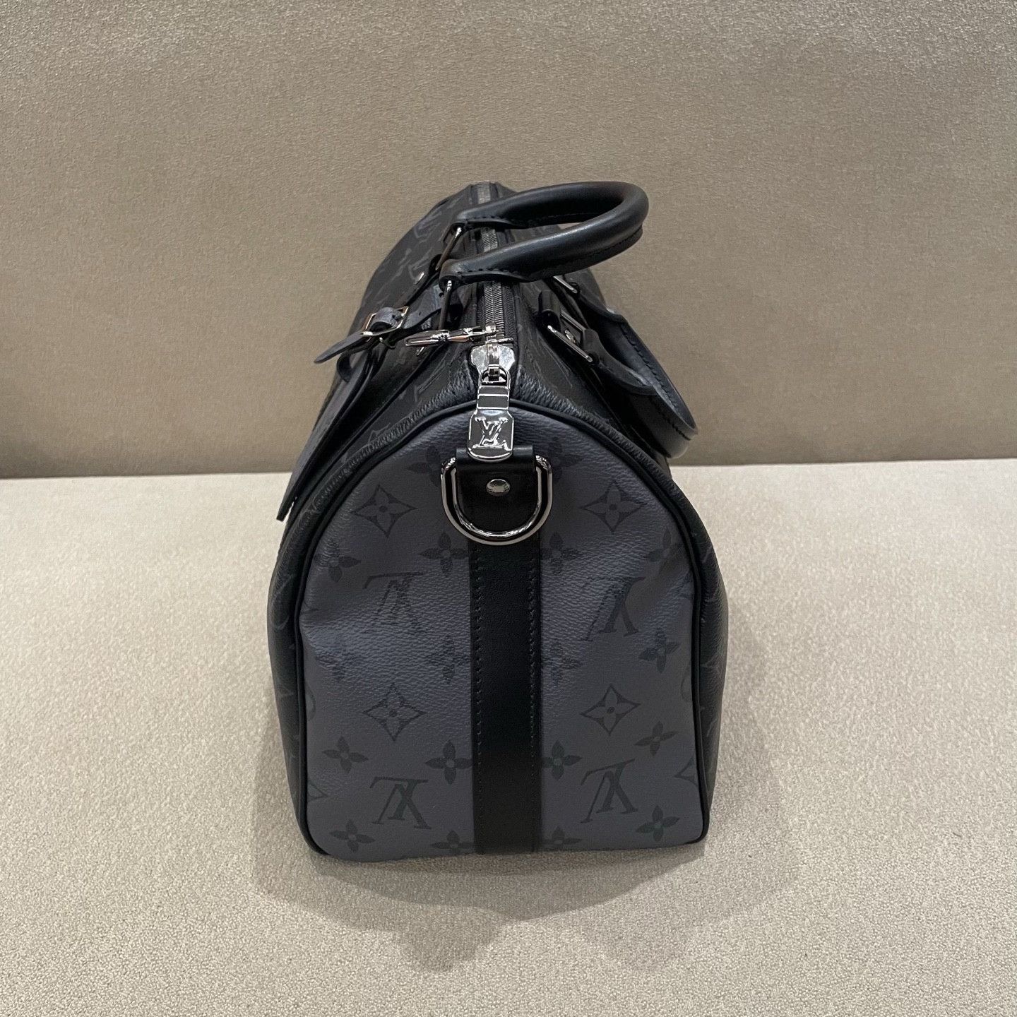 Louis Vuitton Pre-loved Bag Very good condition Size ONE SIZE - 4 Thumbnail