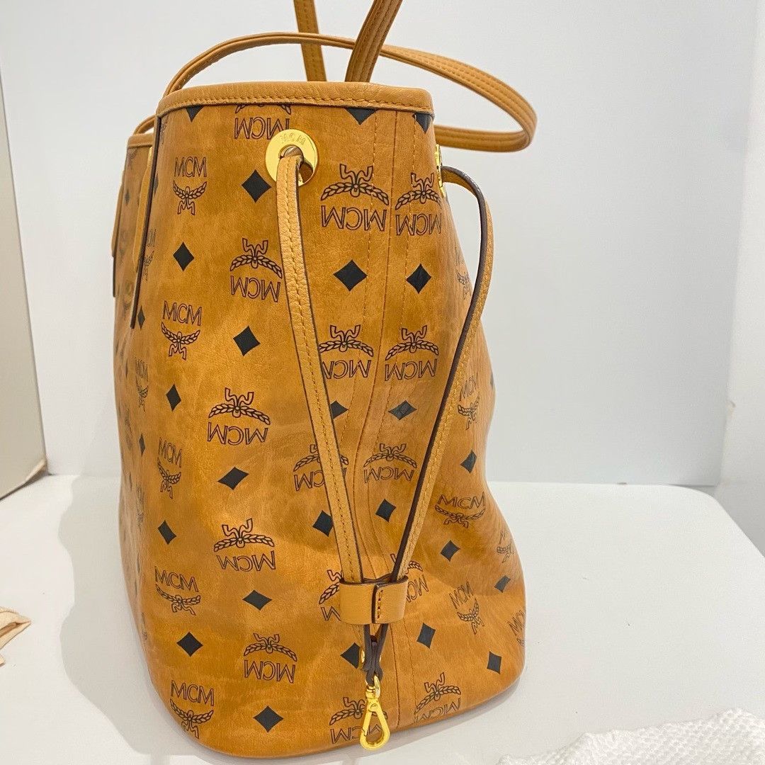 MCM Pre-loved Bag Very good condition Size ONE SIZE - 6 Thumbnail