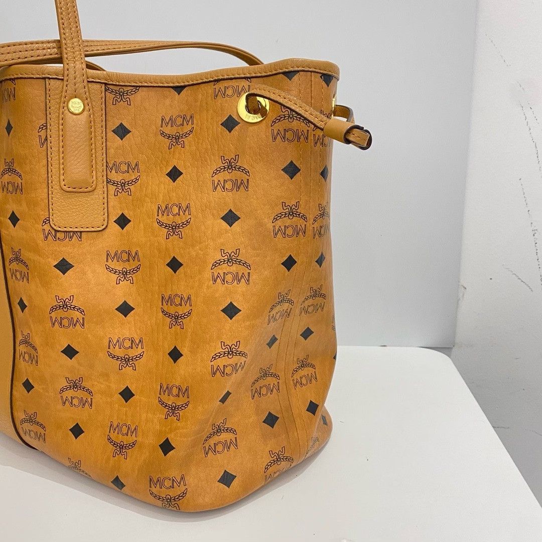 MCM Pre-loved Bag Very good condition Size ONE SIZE - 5 Thumbnail