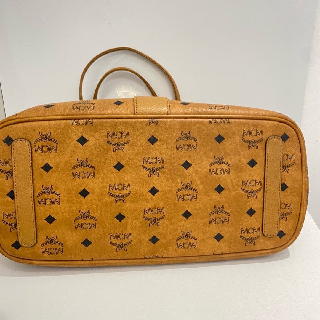 MCM Pre-loved Bag Very good condition Size ONE SIZE - 4 Thumbnail