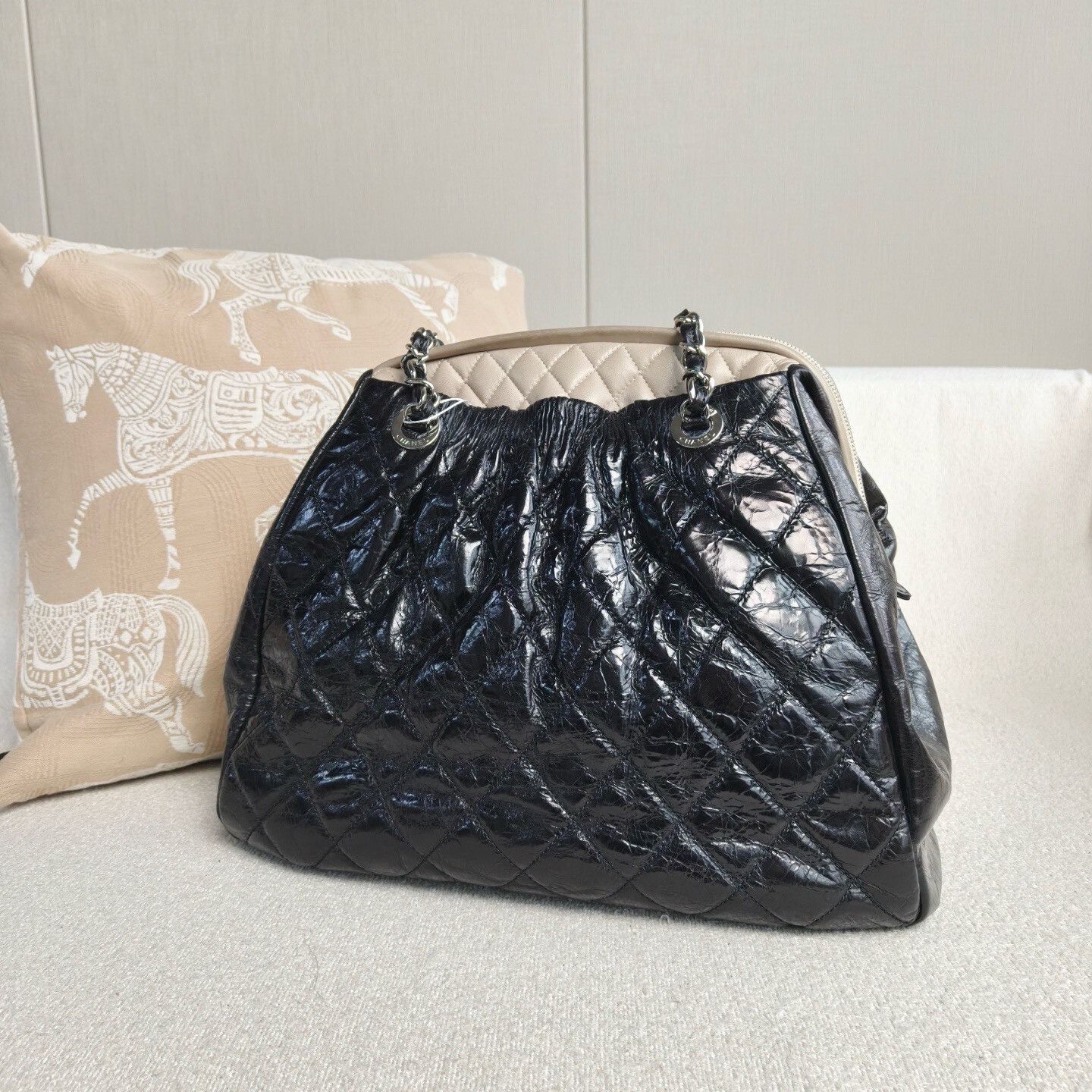 Chanel Pre-loved Bag Very good condition Size ONE SIZE - 4 Thumbnail
