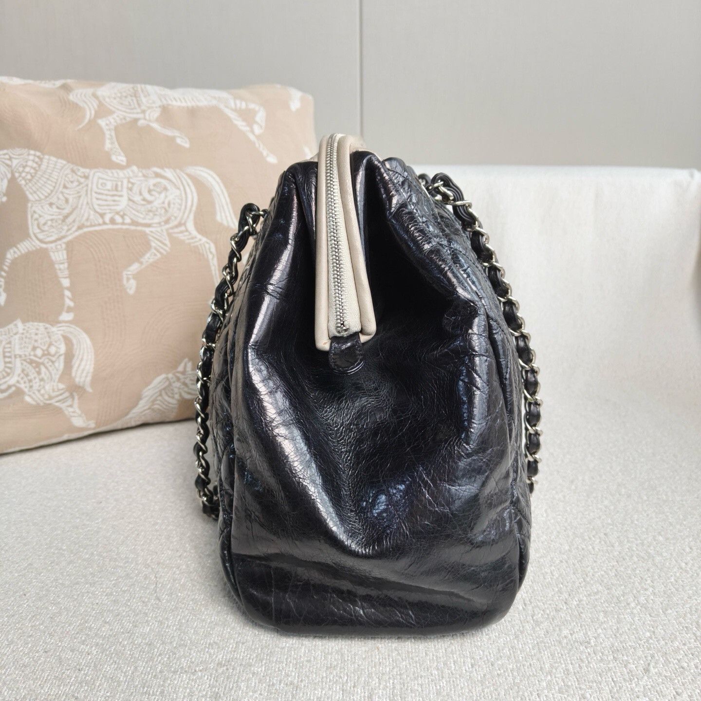 Chanel Pre-loved Bag Very good condition Size ONE SIZE - 7 Thumbnail
