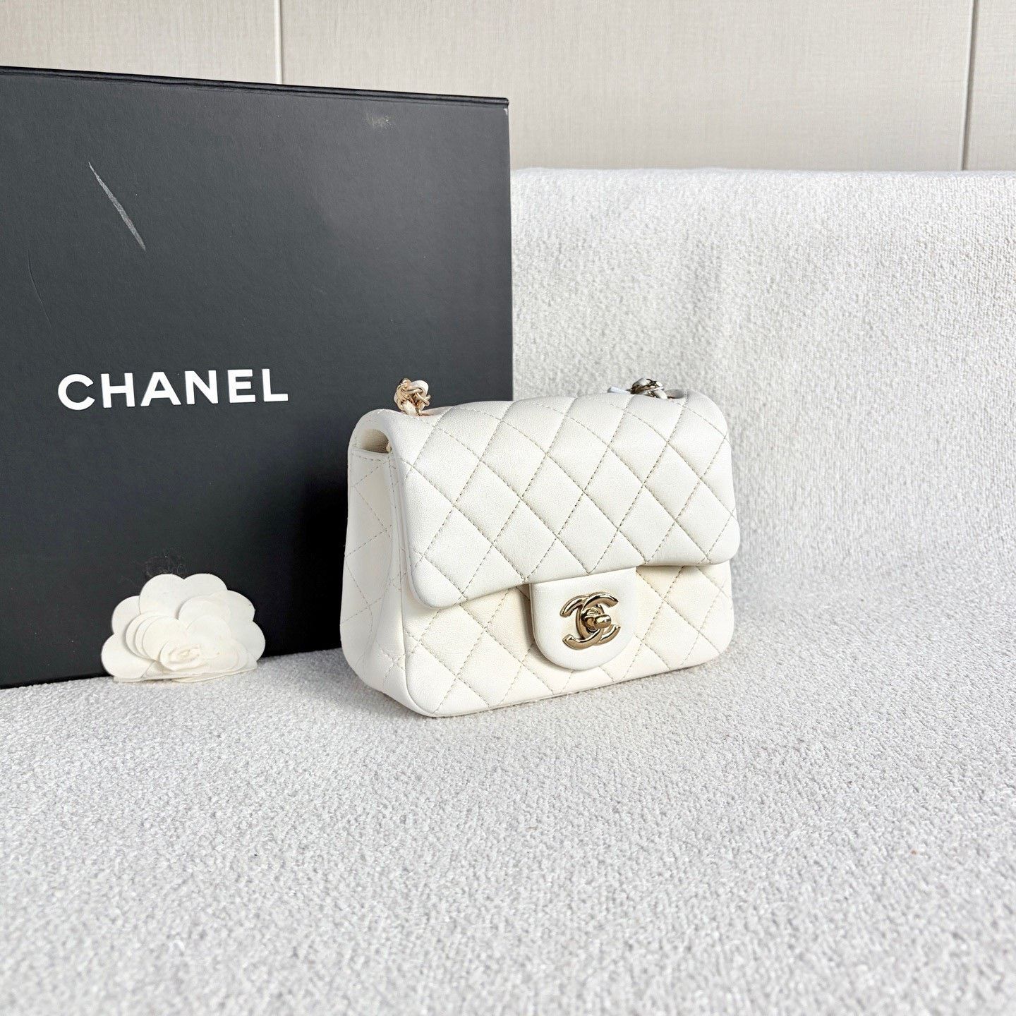 Chanel Pre-loved Bag Very good condition Size ONE SIZE - 6 Thumbnail