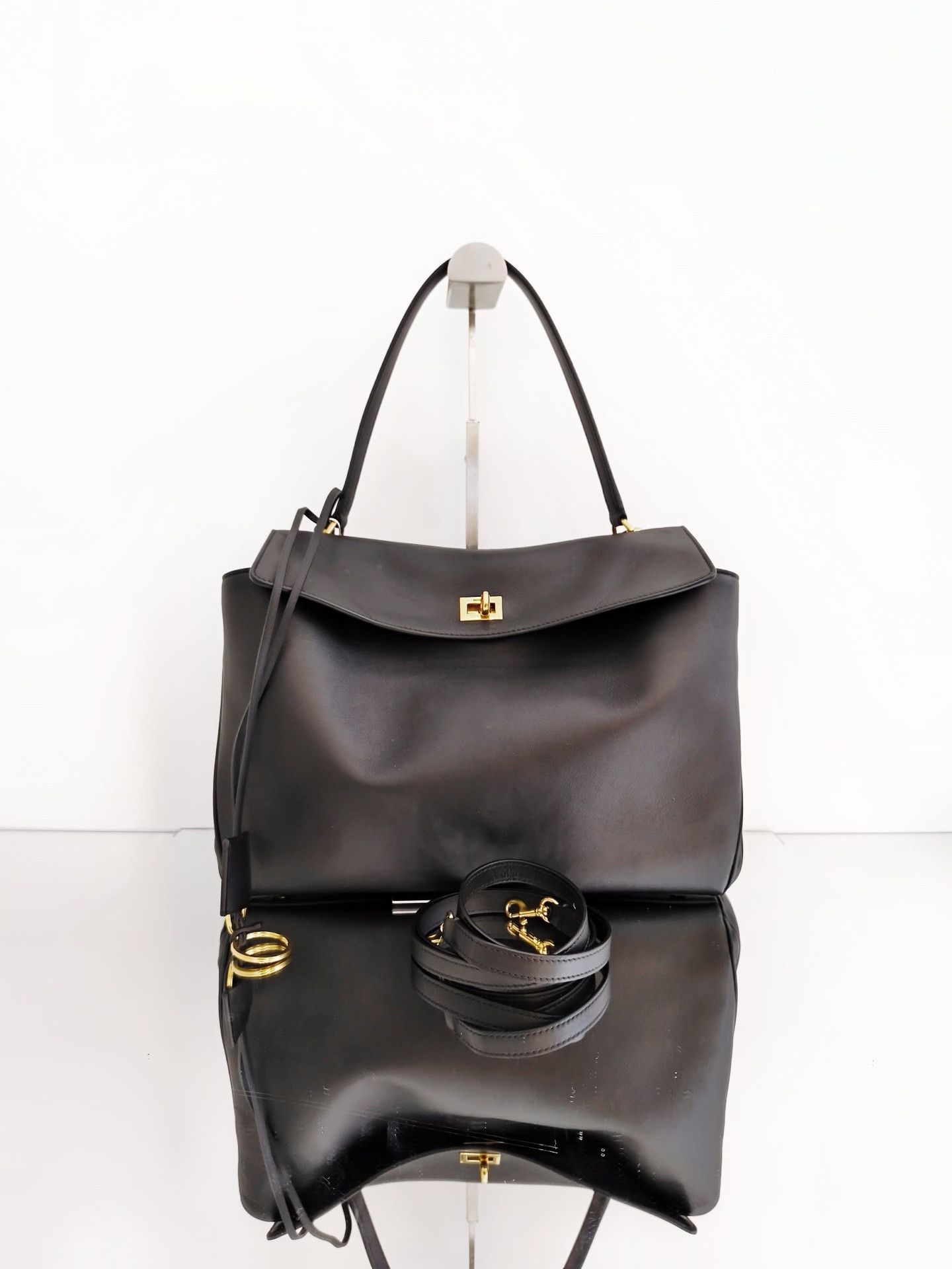 Balenciaga Pre-loved Bag Very good condition Size ONE SIZE - 3 Thumbnail