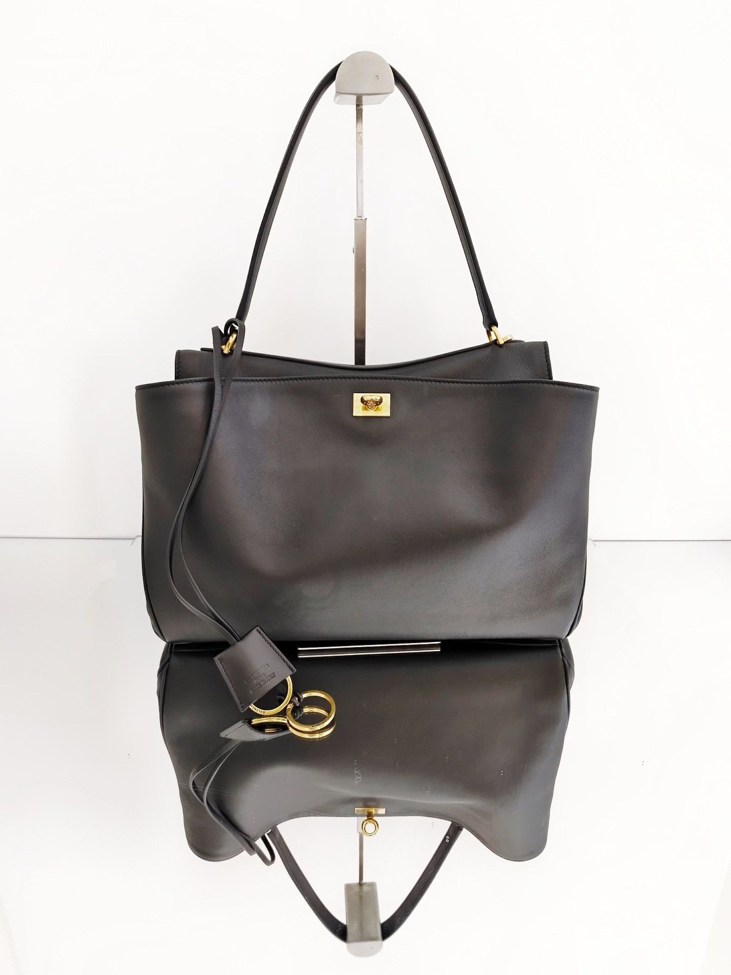 Balenciaga Pre-loved Bag Very good condition Size ONE SIZE - 2 Thumbnail