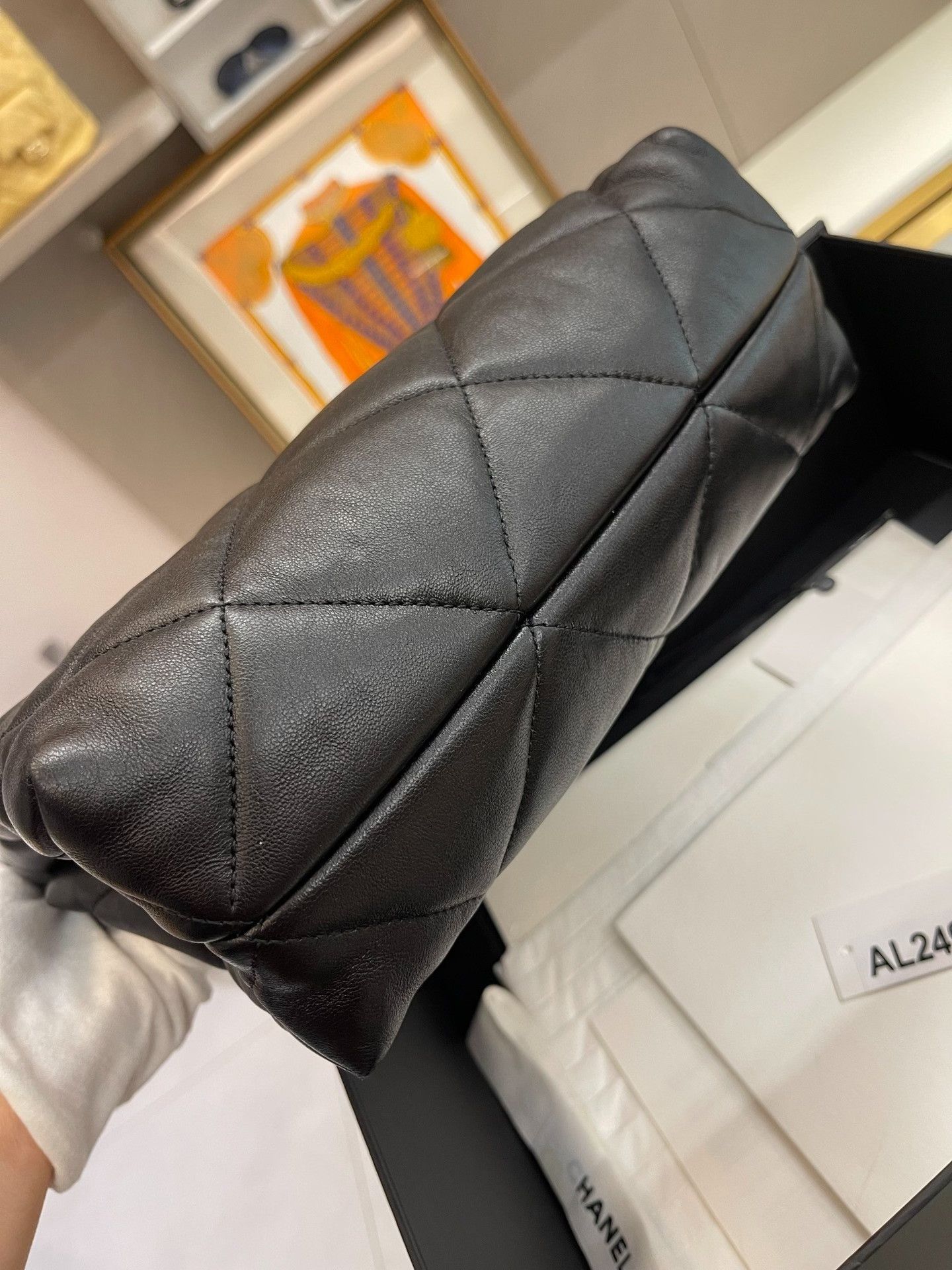 Chanel Pre-loved Bag Very good condition Size ONE SIZE - 6 Thumbnail