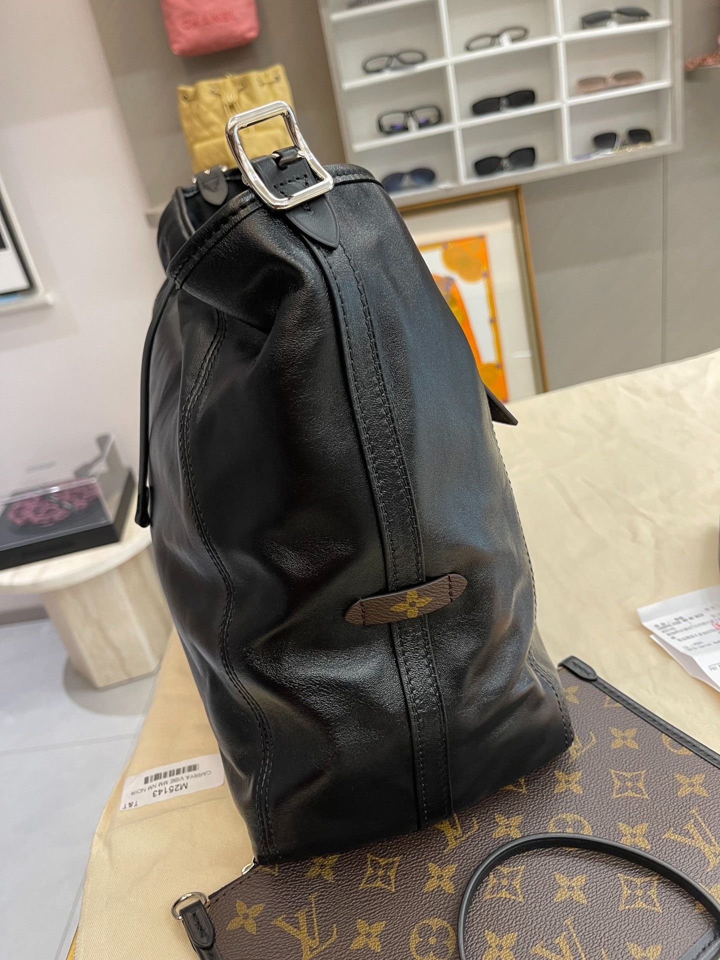 Louis Vuitton Pre-loved Bag Very good condition Size ONE SIZE - 5 Thumbnail