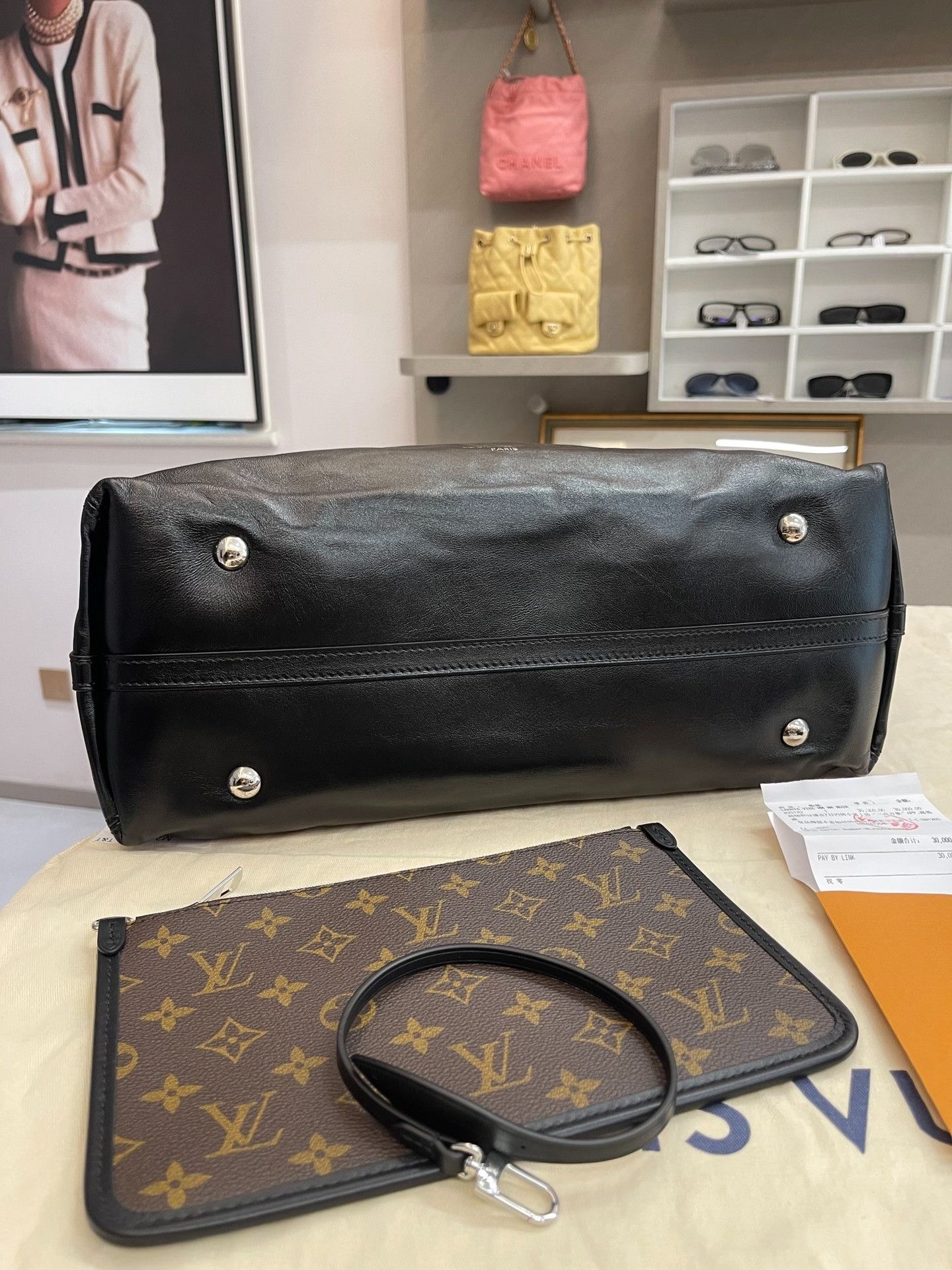 Louis Vuitton Pre-loved Bag Very good condition Size ONE SIZE - 6 Thumbnail