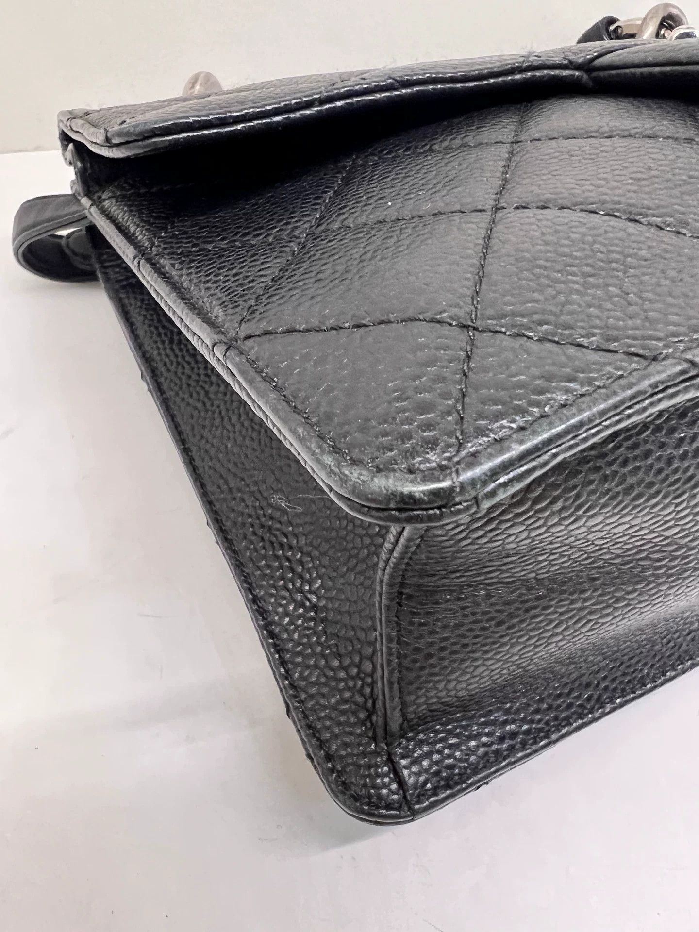 Chanel Pre-loved Bag Very good condition Size ONE SIZE - 4 Thumbnail