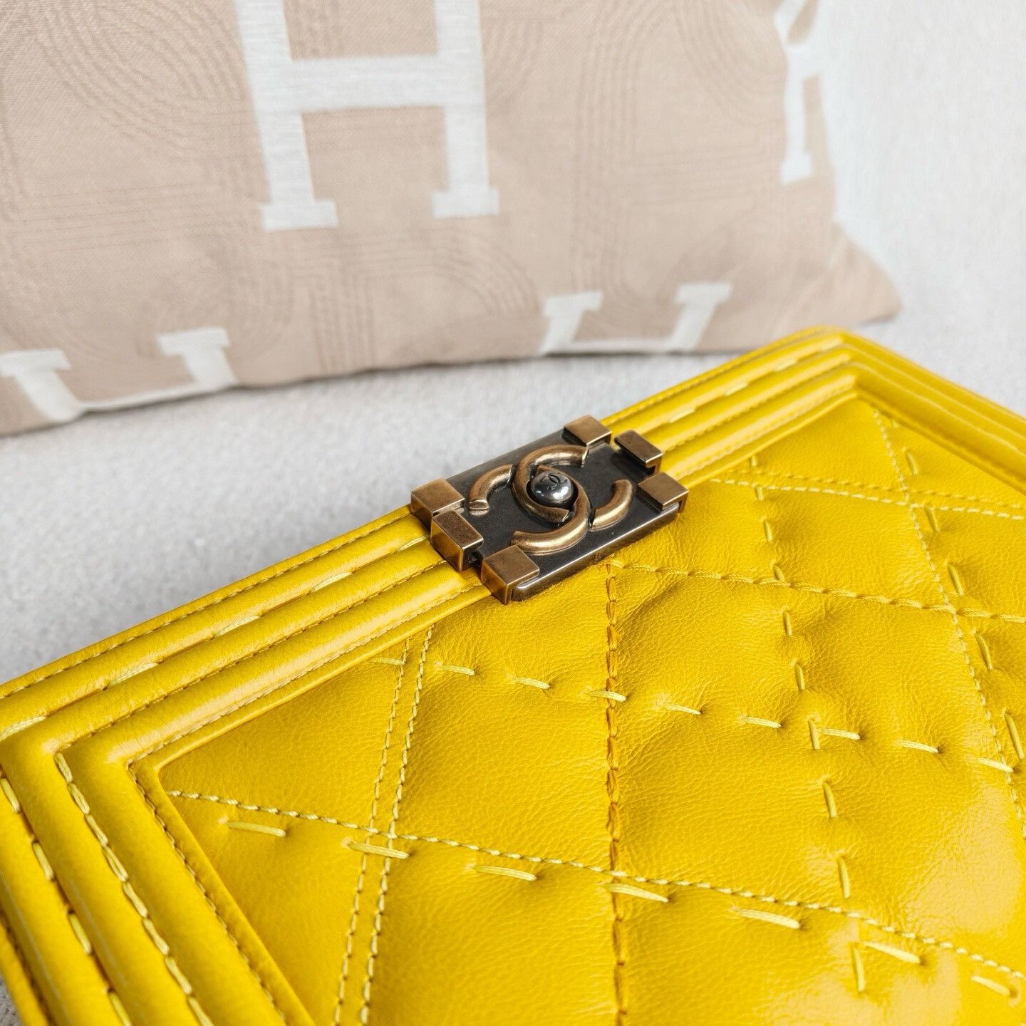 Chanel Pre-loved Bag Very good condition Size ONE SIZE - 9 Thumbnail
