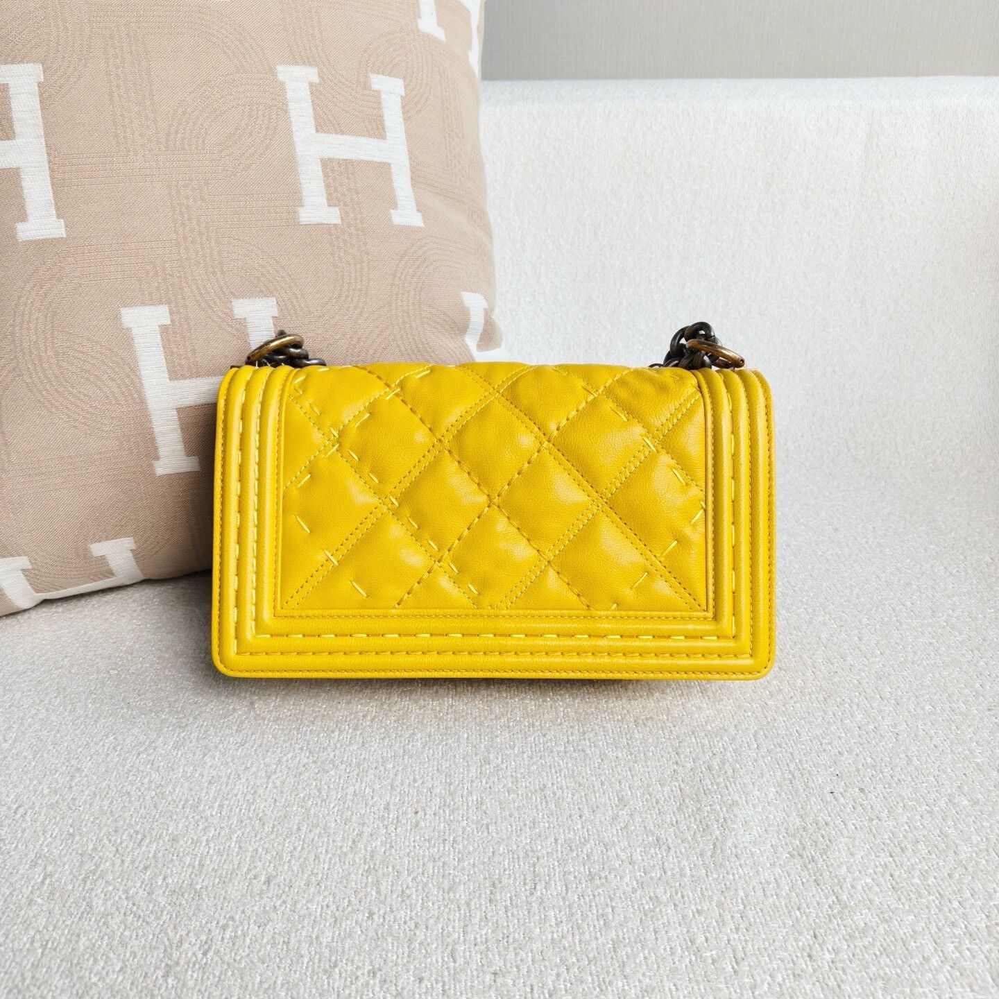 Chanel Pre-loved Bag Very good condition Size ONE SIZE - 3 Thumbnail