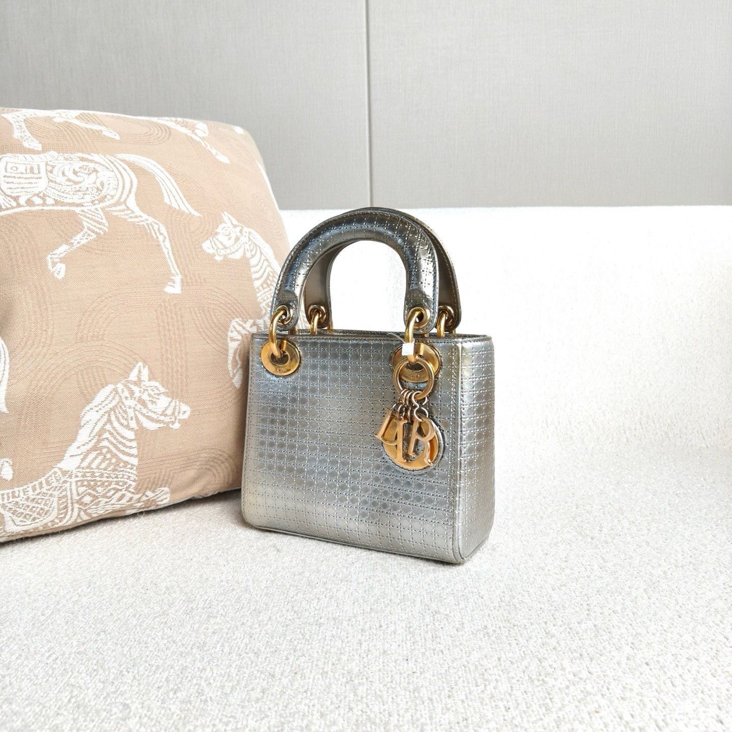 Dior Pre-loved Bag Very good condition Size ONE SIZE - 4 Thumbnail