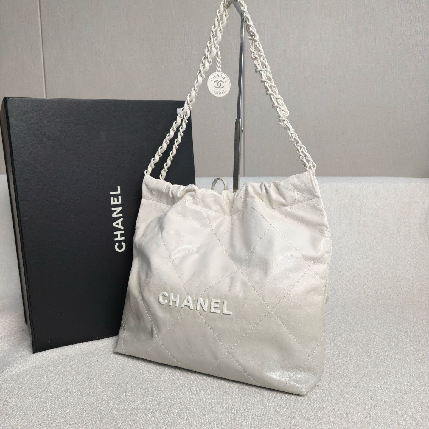 Chanel Pre-loved Bag Very good condition Size ONE SIZE - 4 Thumbnail