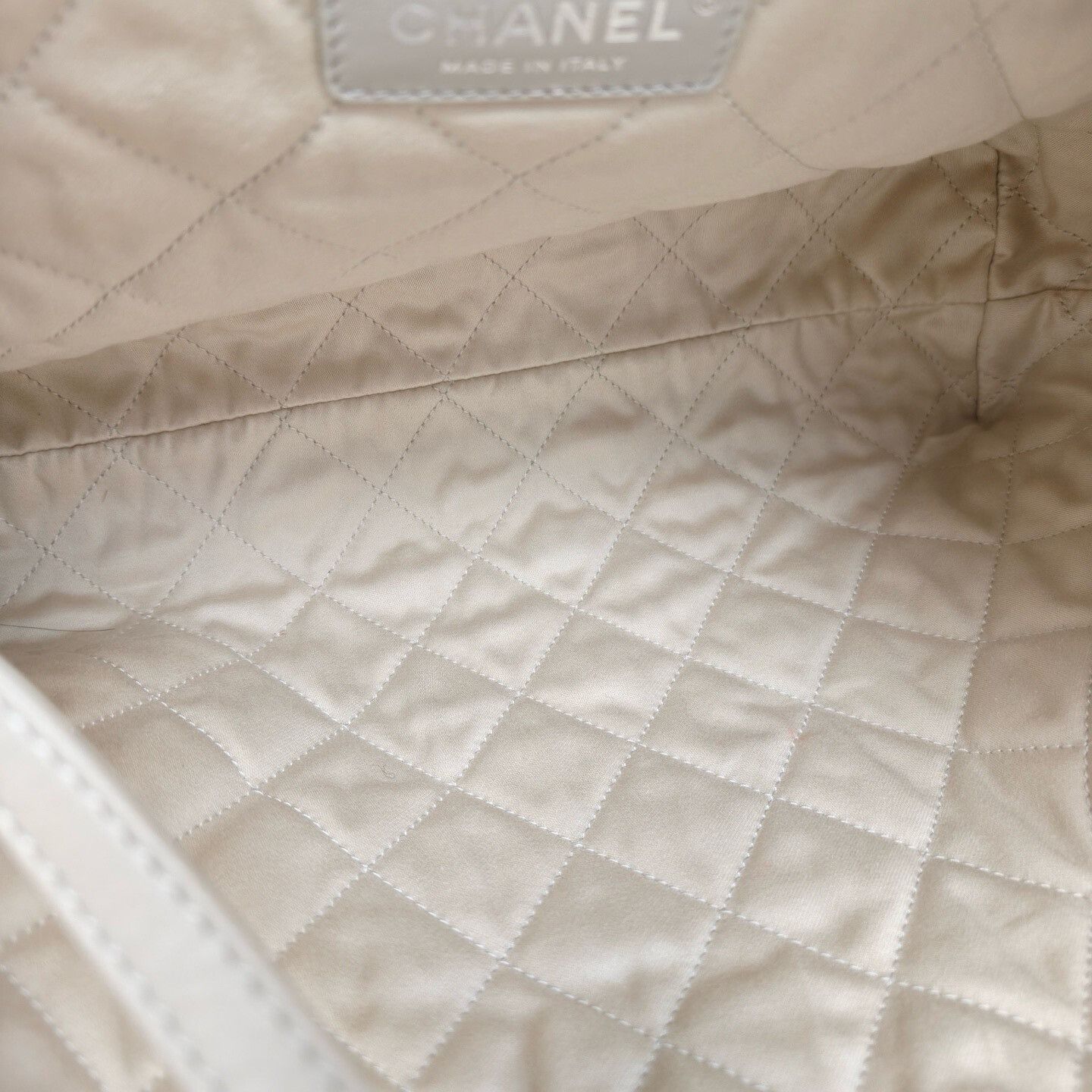 Chanel Pre-loved Bag Very good condition Size ONE SIZE - 8 Thumbnail