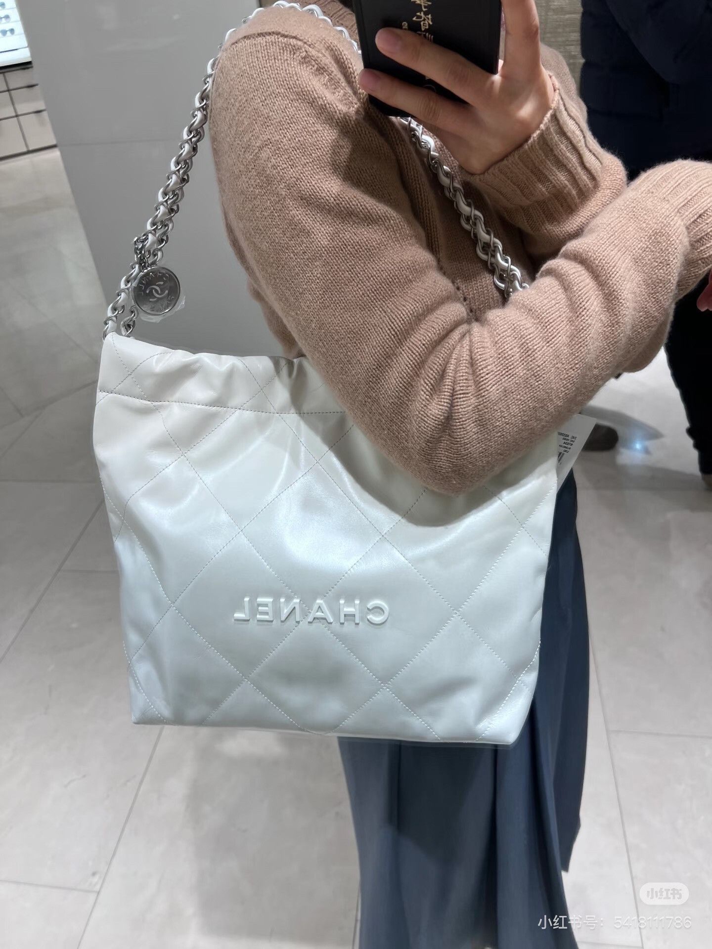 Chanel Pre-loved Bag Very good condition Size ONE SIZE - 9 Thumbnail