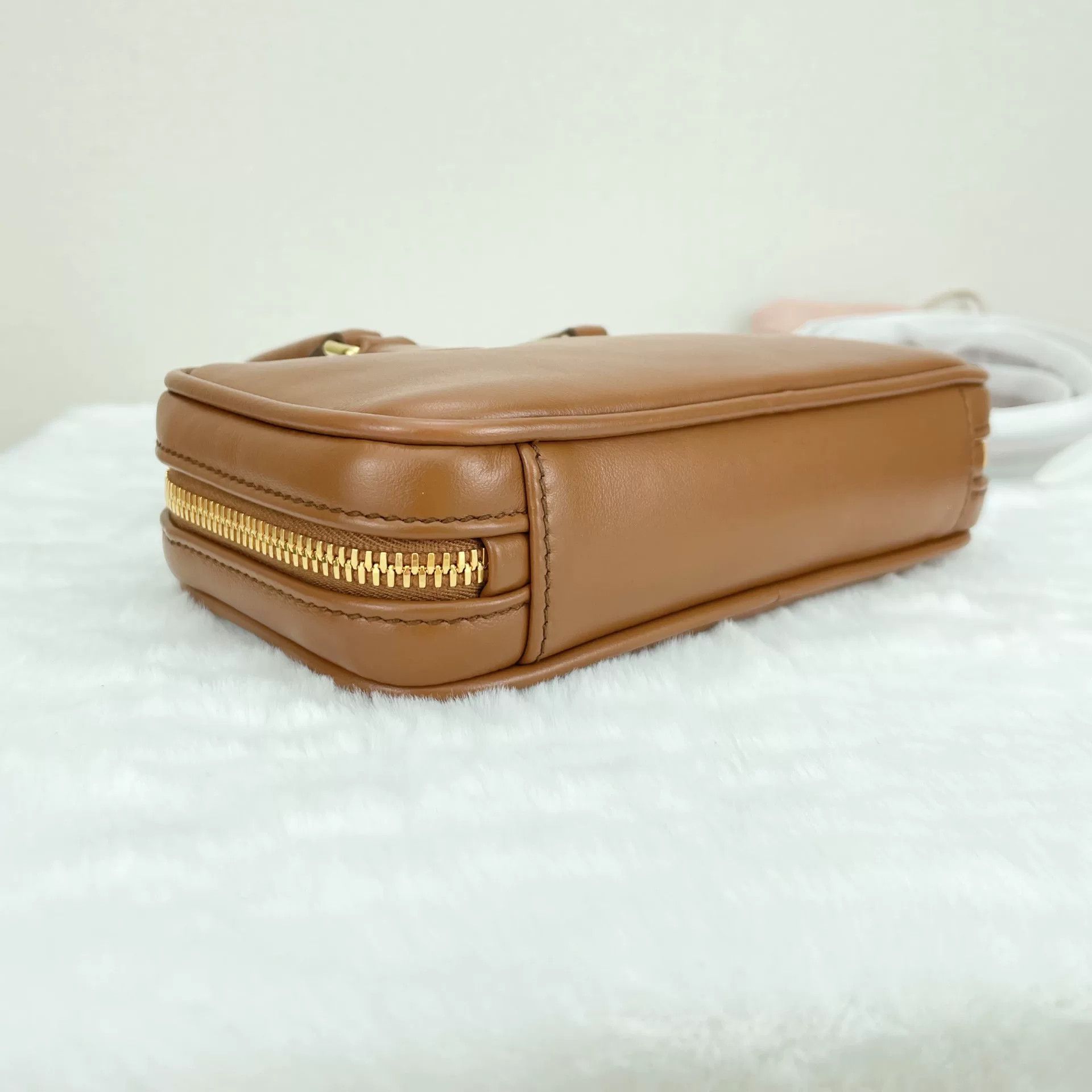 Miu Miu Pre-loved Bag Very good condition Size ONE SIZE - 5 Thumbnail