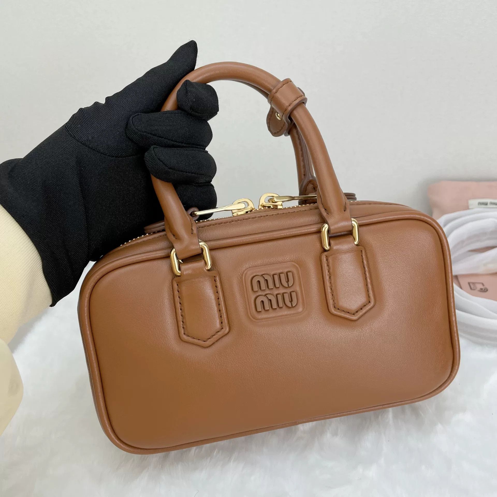 Miu Miu Pre-loved Bag Very good condition Size ONE SIZE - 7 Thumbnail