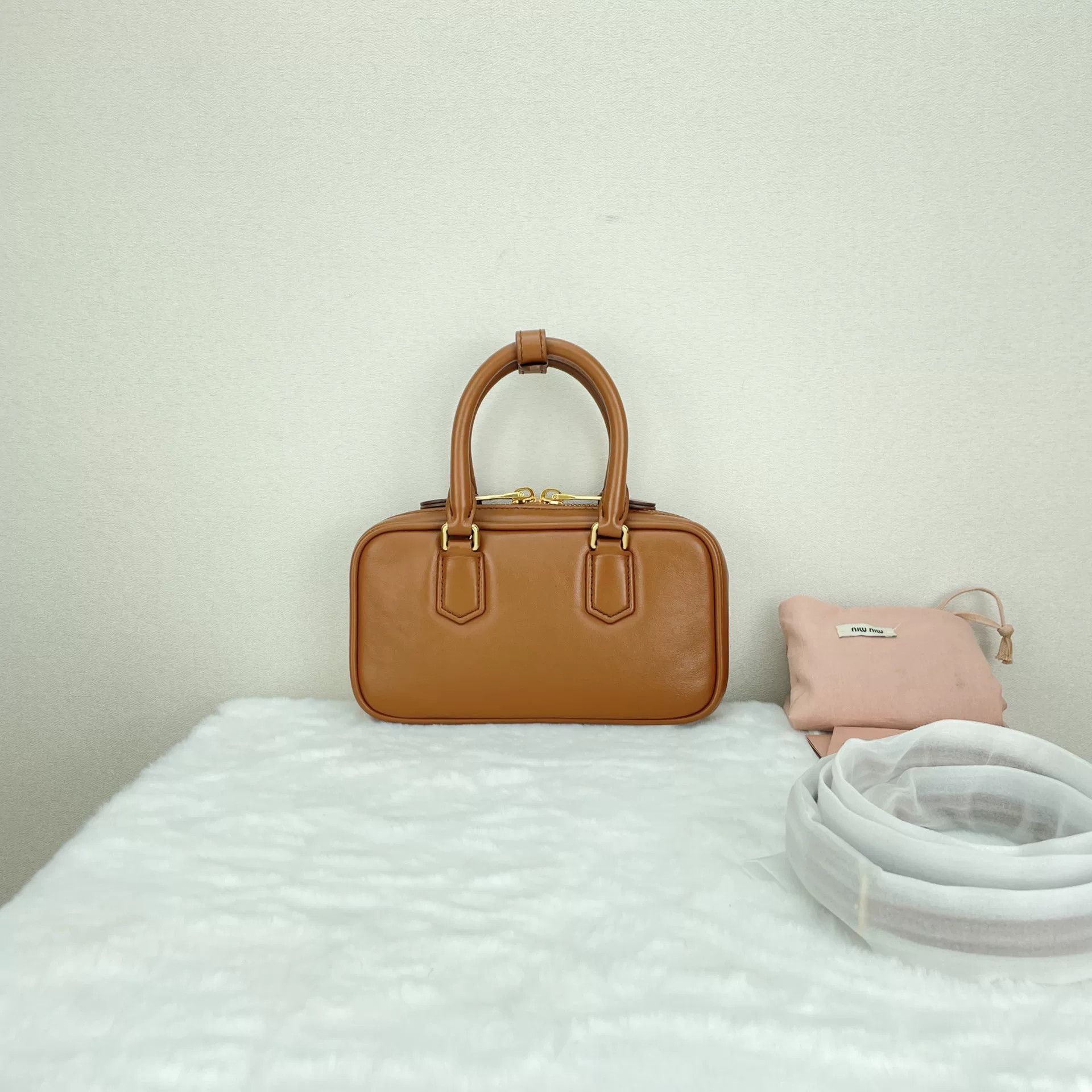 Miu Miu Pre-loved Bag Very good condition Size ONE SIZE - 2 Thumbnail